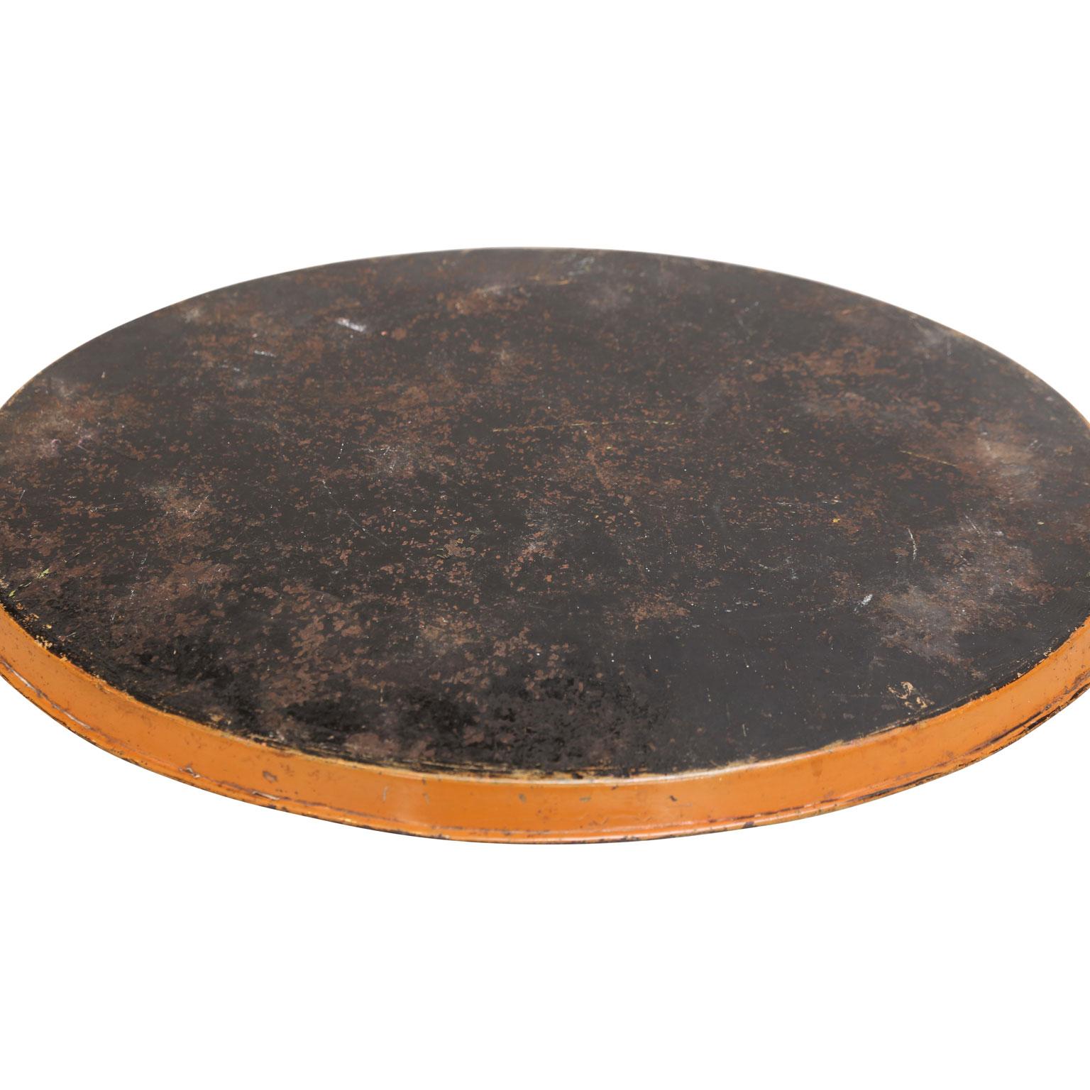 Directoire French Golden Ocher Color Tole Tray In Fair Condition For Sale In Houston, TX