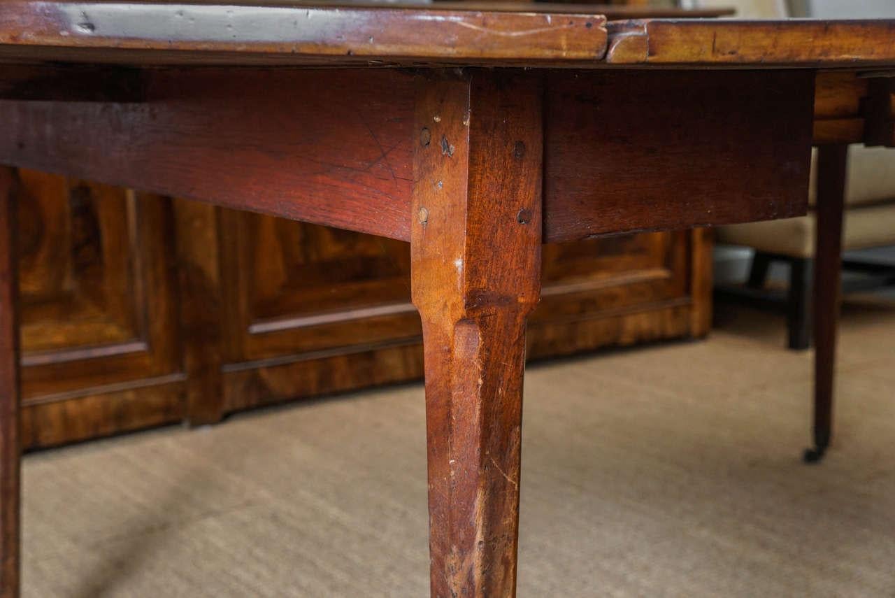 Machine-Made Directoire Mahogany Dining Table For Sale