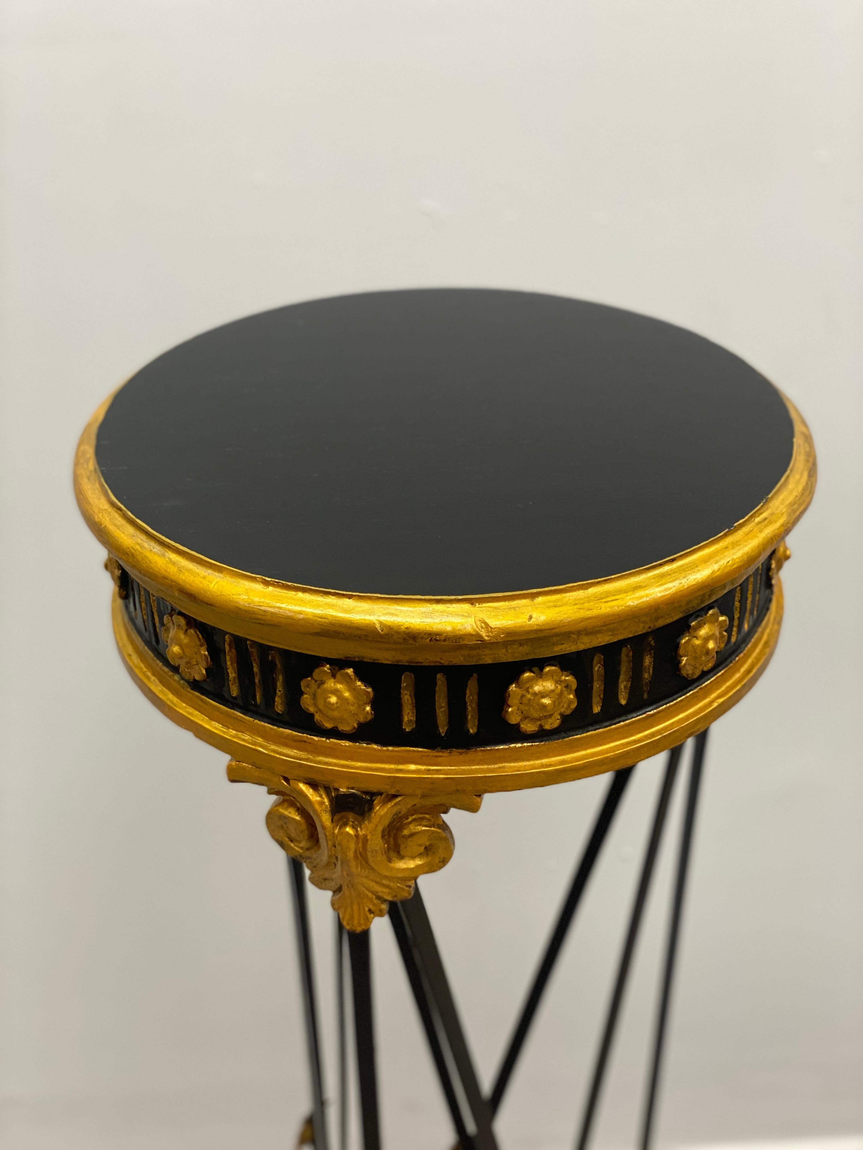 Directoire Neoclassical Style Ebony and Giltwood Plant Stand In Good Condition In Nashville, TN