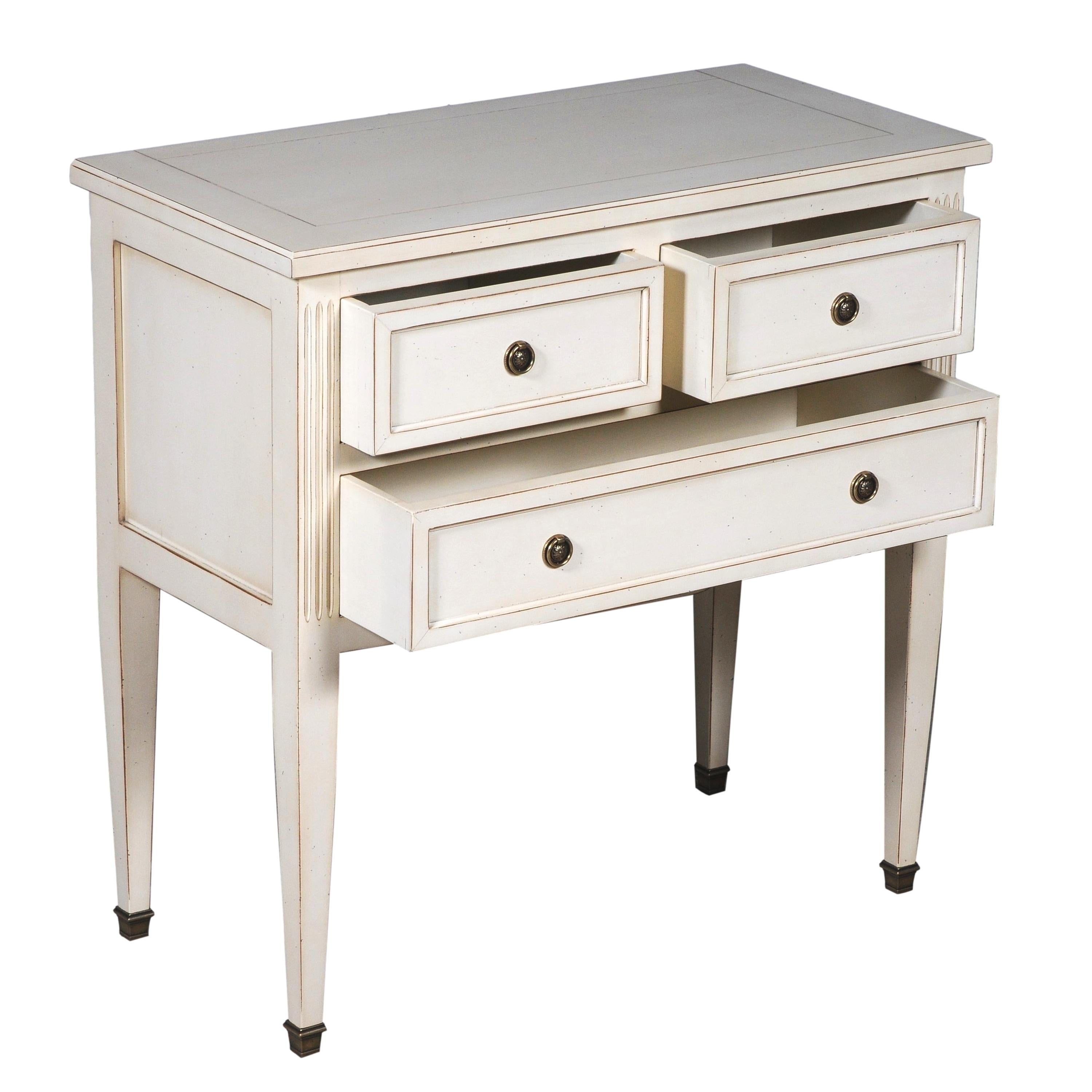 Consola de 3 cajones estilo Directoire francés en madera de cerezo lacada en blanco Siglo XXI y contemporáneo en venta