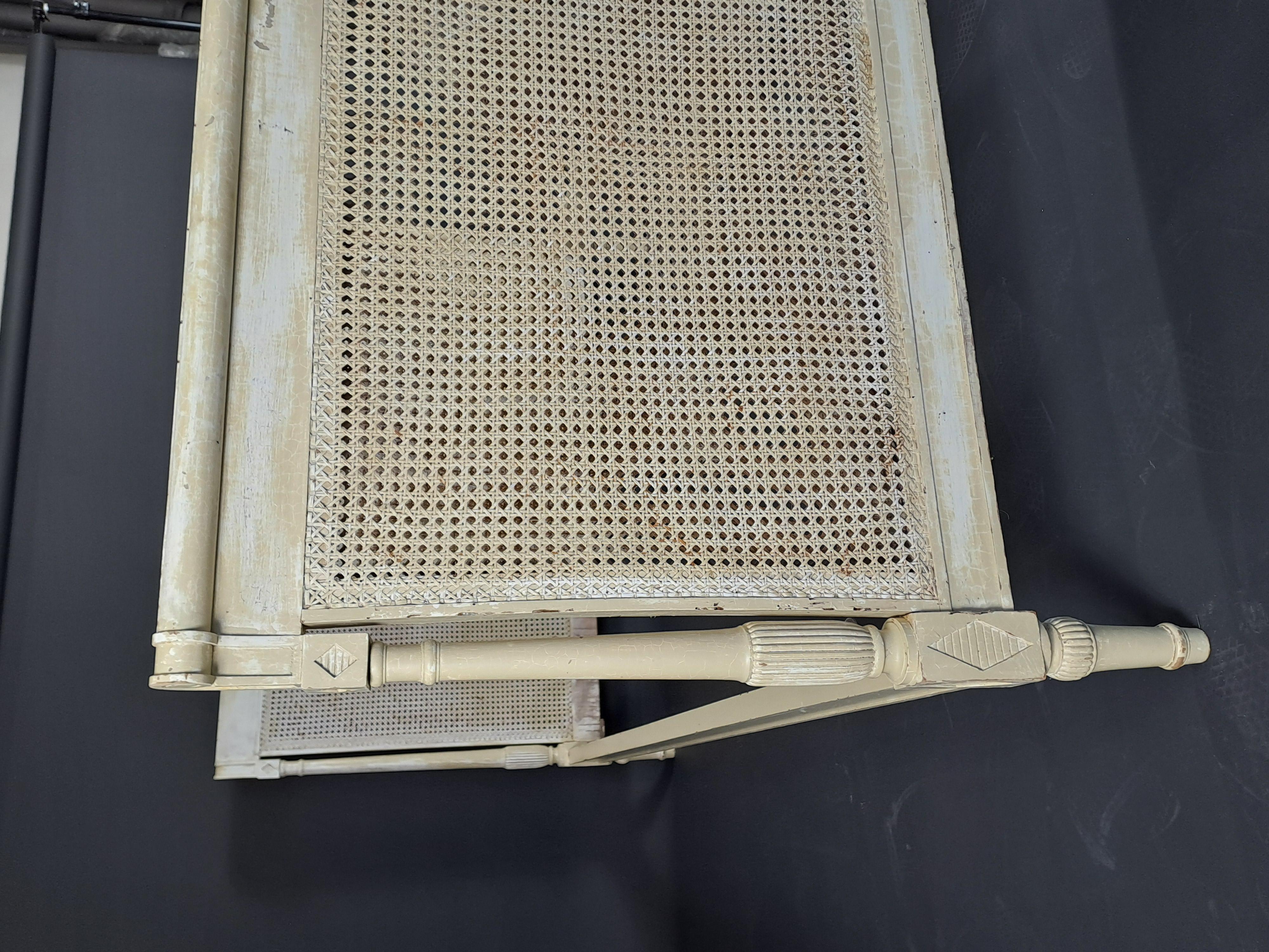 Bett im Directoire-Stil aus lackiertem Holz und Schilfrohrarbeit im Angebot 6