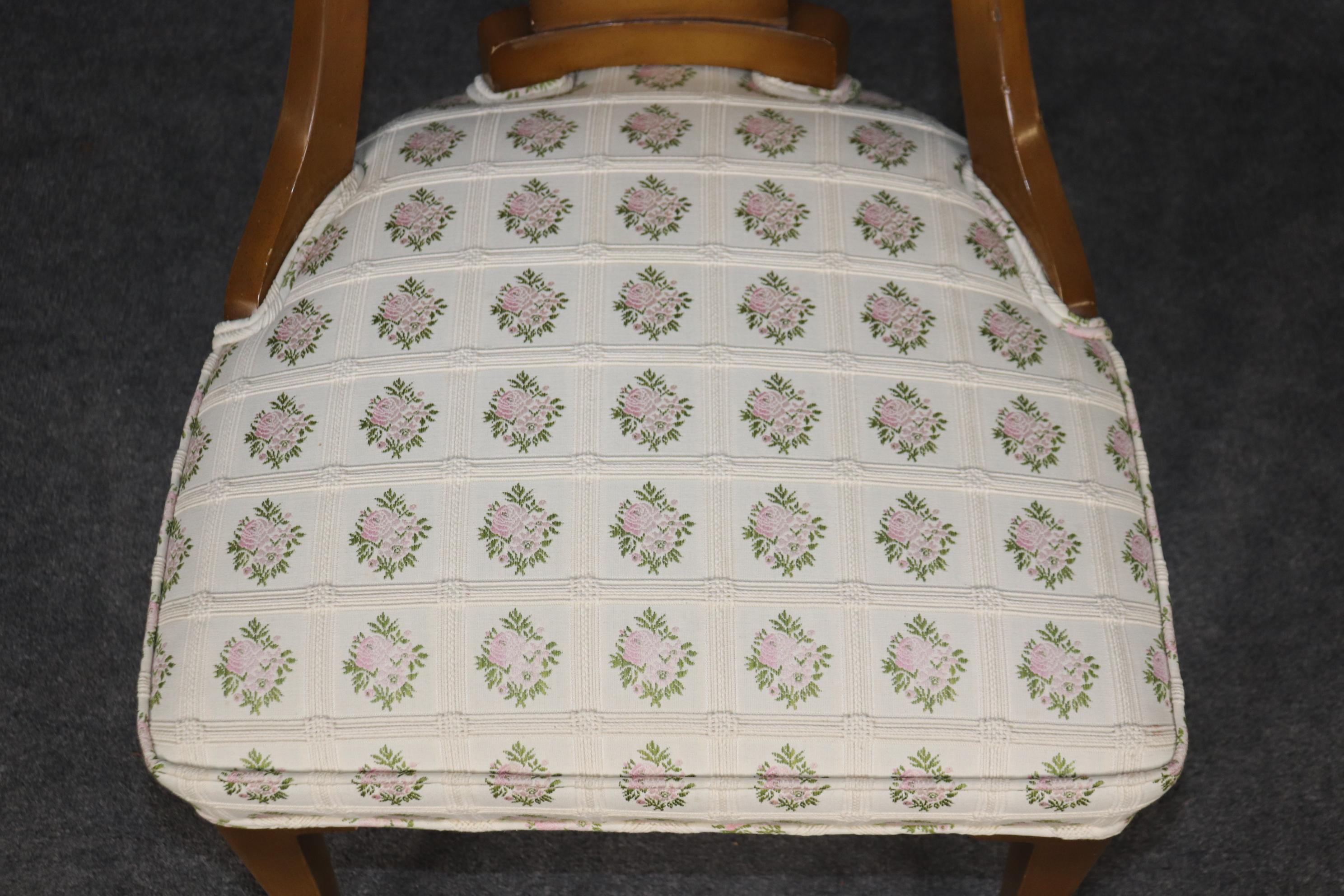 Directoire Stil geschnitzt Nussbaum Stock zurück Schreibtisch Vanity Side Chair im Angebot 2