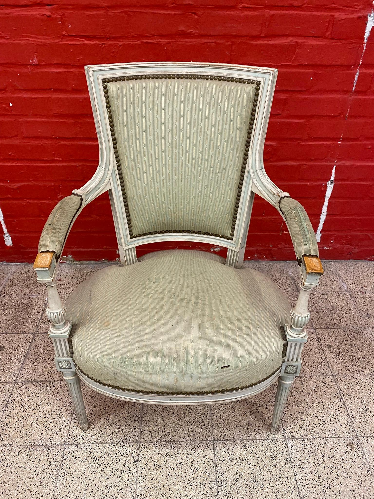 Directoire style chair circa 1930
patina and coating to redo.