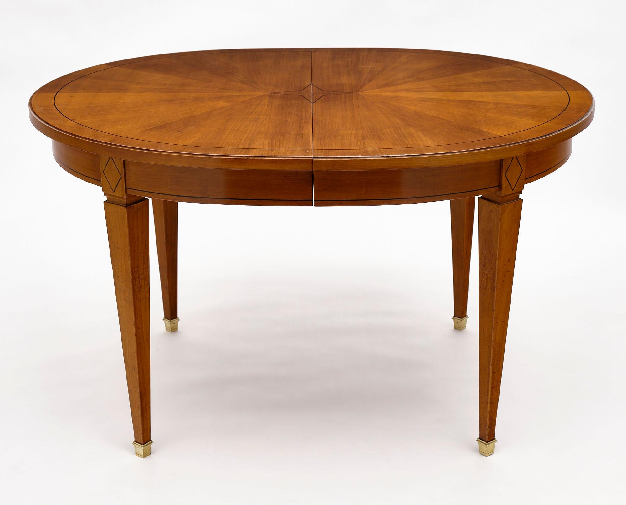 Directoire Style Dining Table In Good Condition In Austin, TX