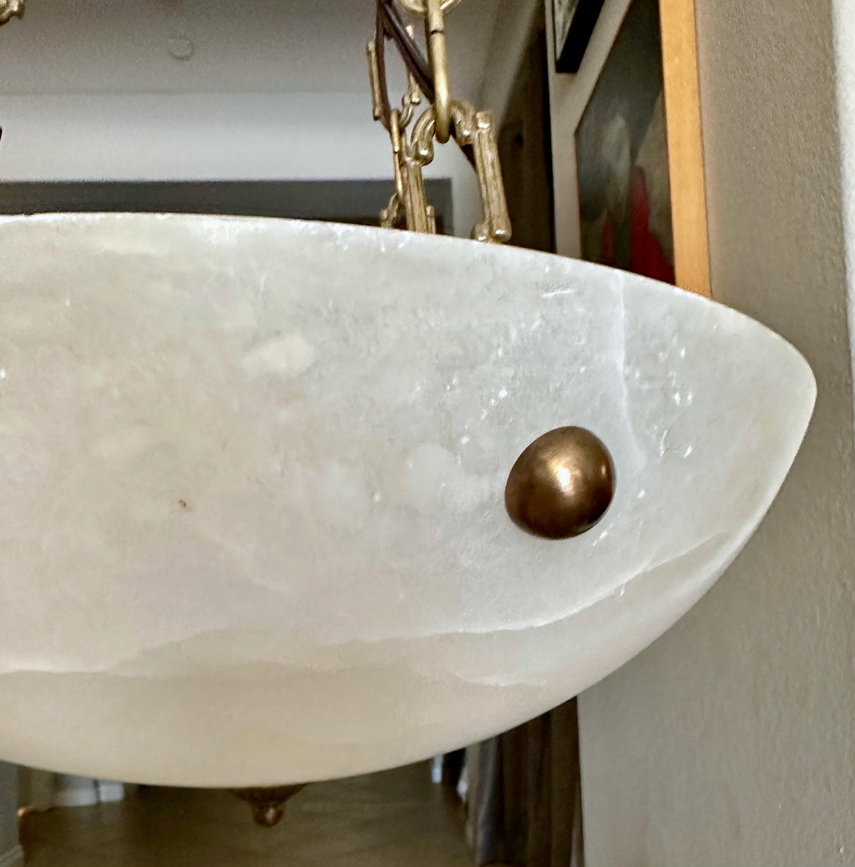 Lustre à pendentifs en albâtre de style Directoire en vente 4