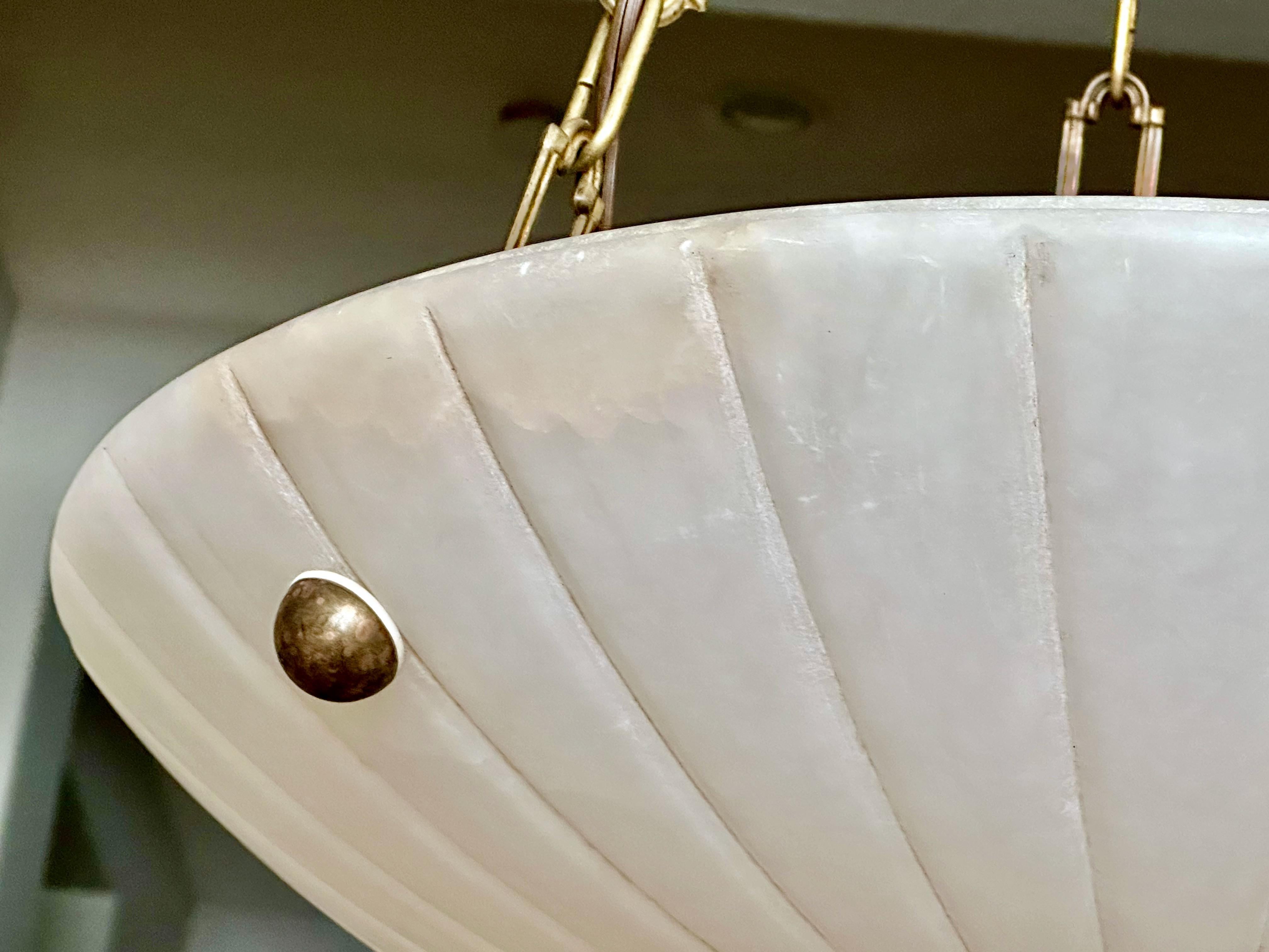 Lampadario a sospensione in alabastro francese in stile Directoire in vendita 6