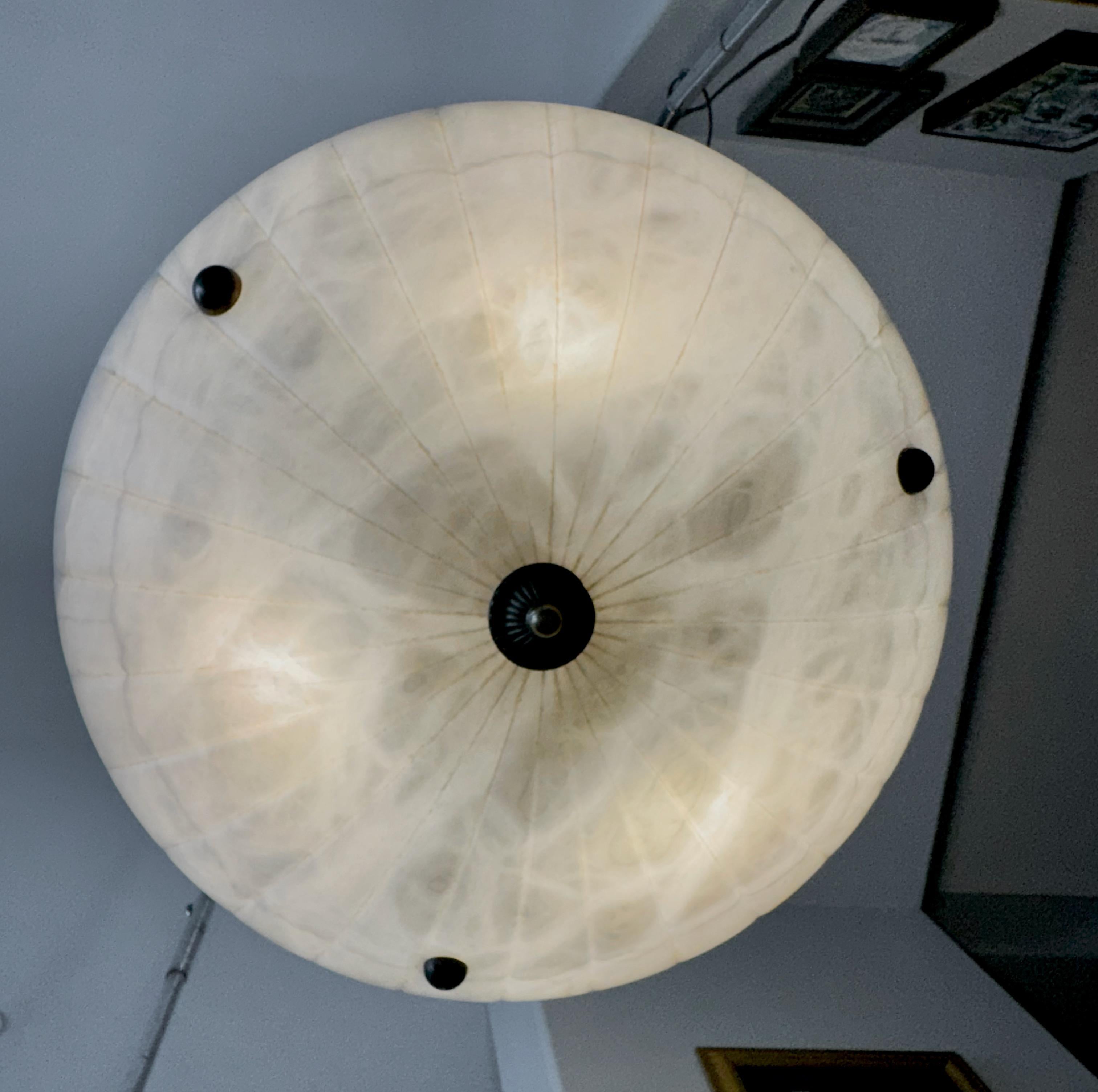 Lustre à pendentifs en albâtre de style Directoire en vente 7