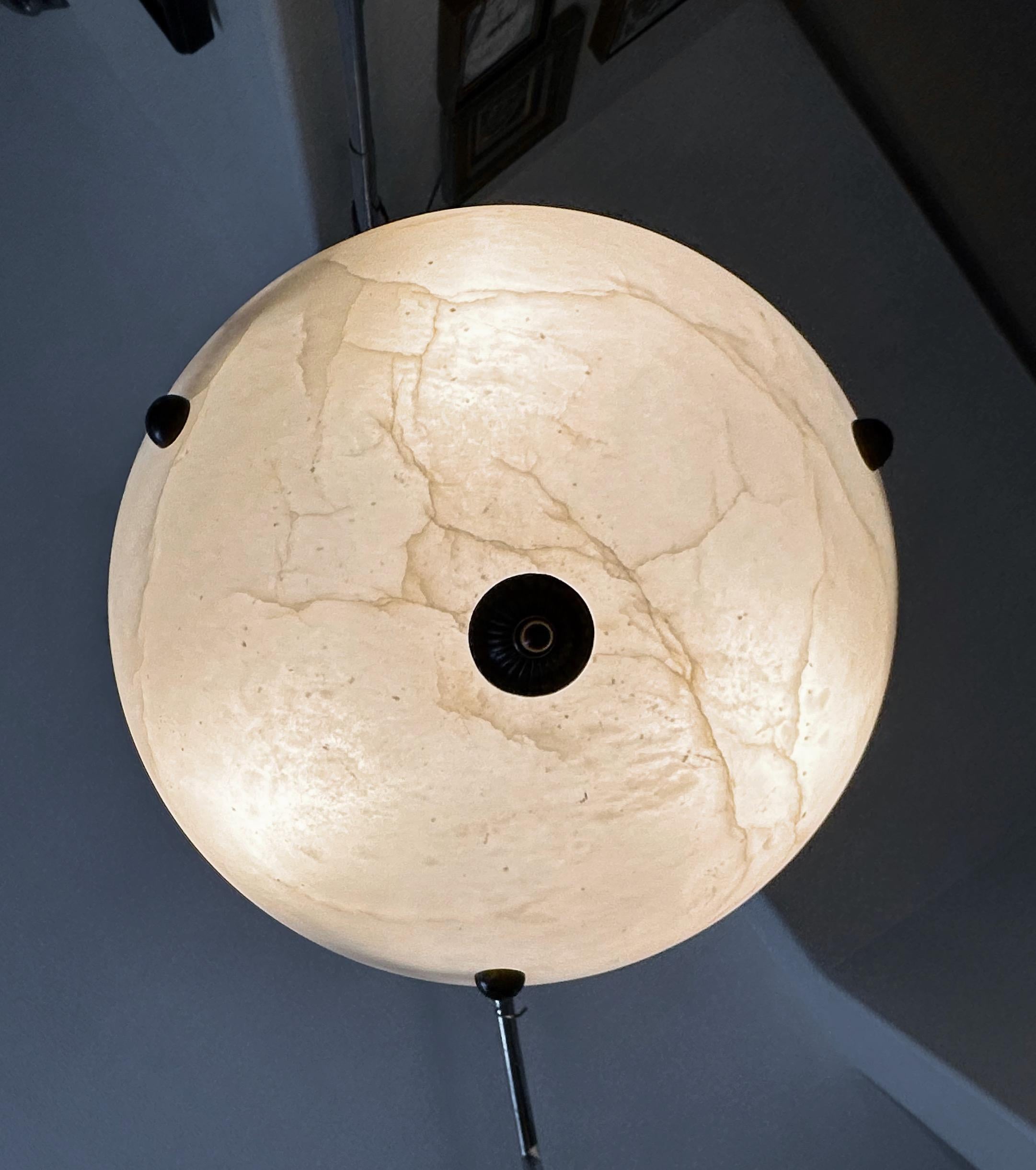 Lustre à pendentifs en albâtre de style Directoire en vente 7