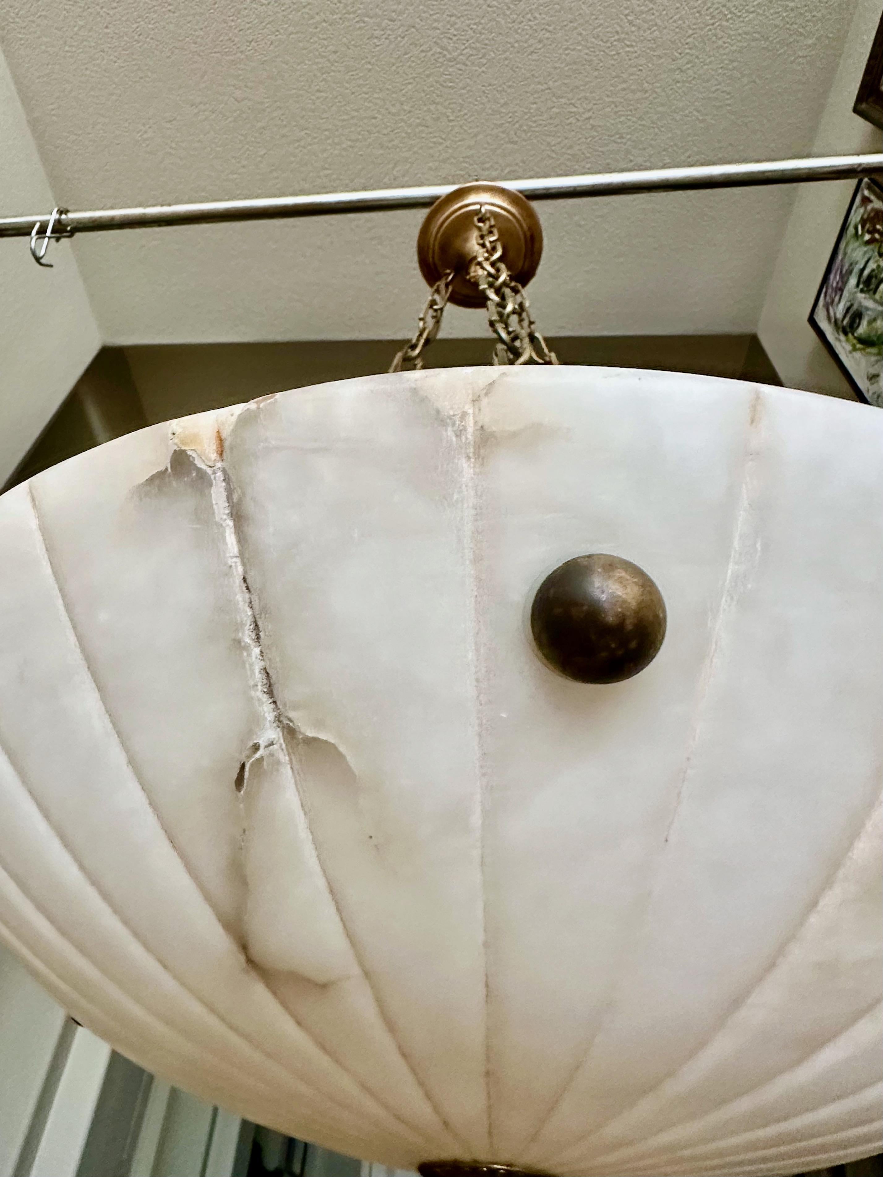 Lampadario a sospensione in alabastro francese in stile Directoire in vendita 8