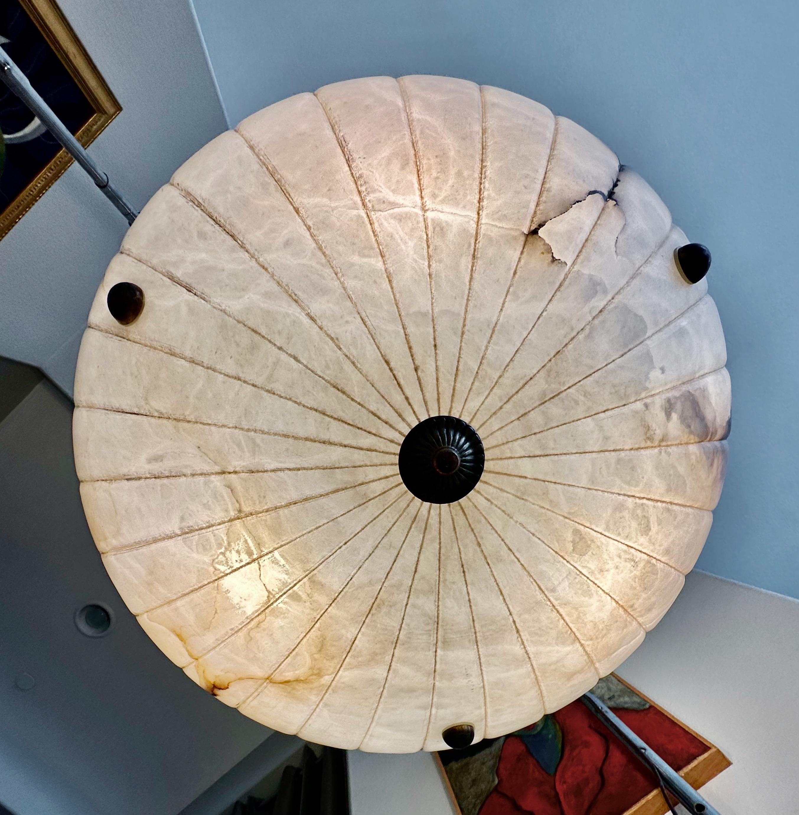 Lampadario a sospensione in alabastro francese in stile Directoire in vendita 12