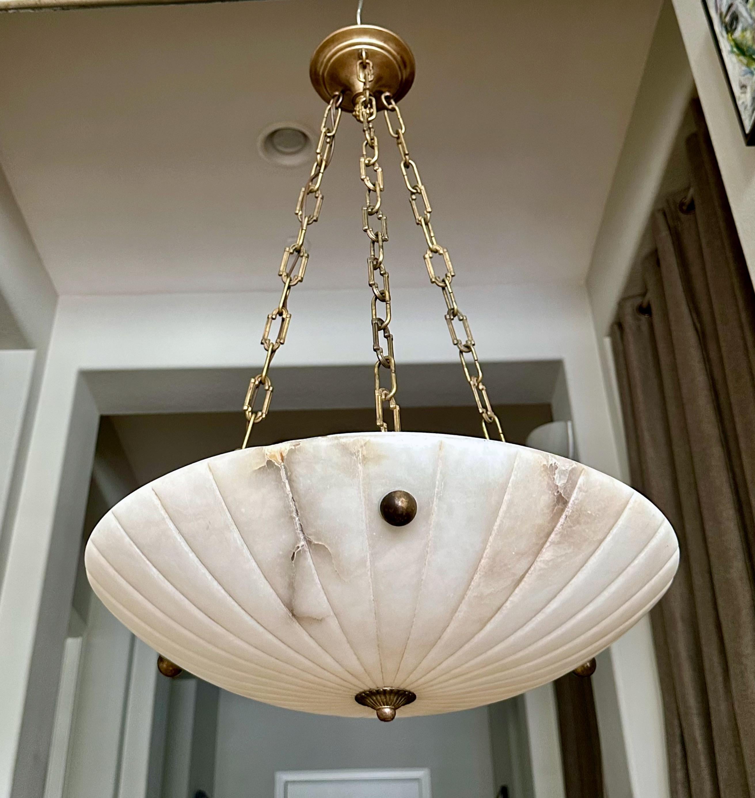 Francese Lampadario a sospensione in alabastro francese in stile Directoire in vendita