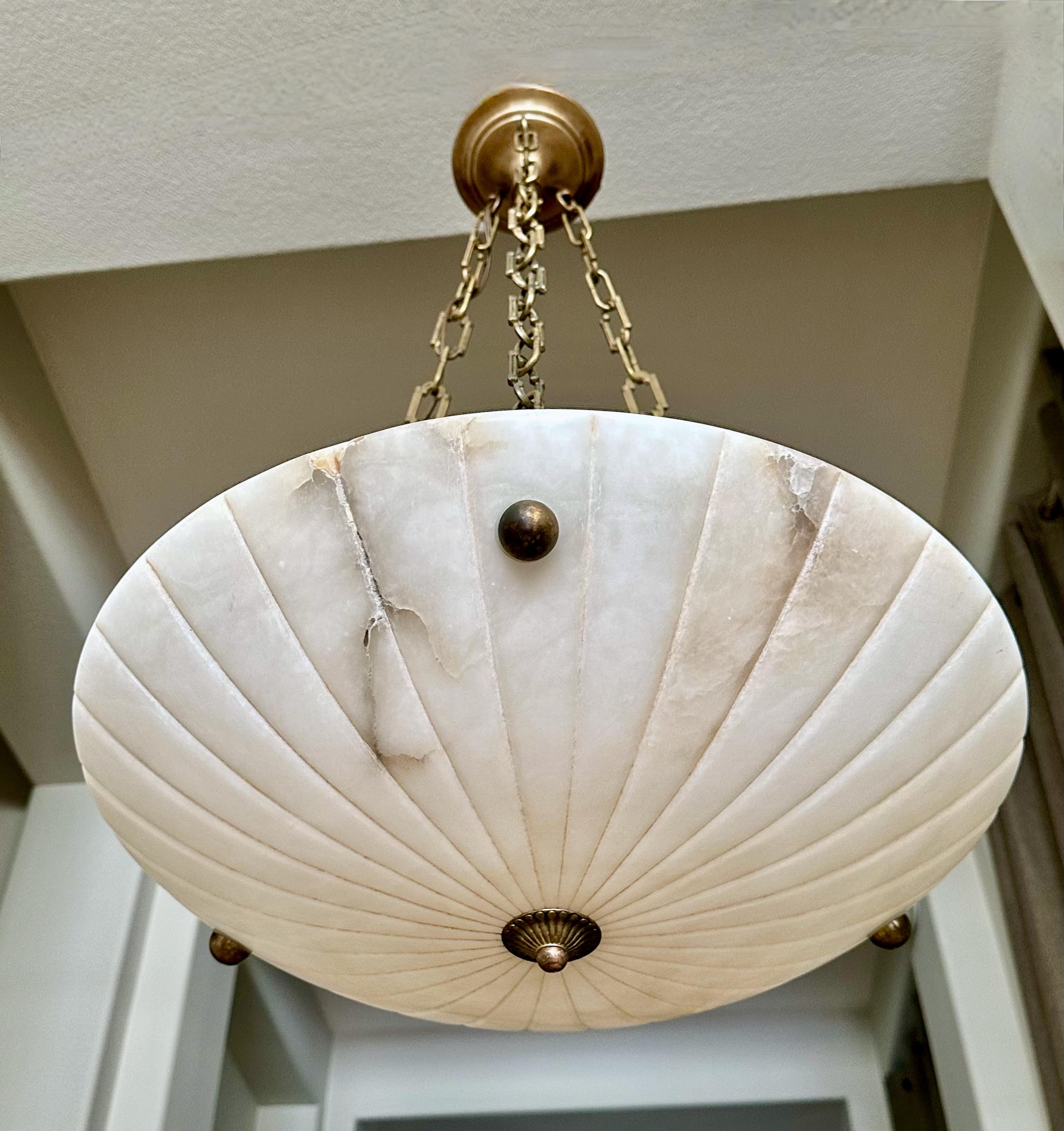 Lampadario a sospensione in alabastro francese in stile Directoire In condizioni buone in vendita a Palm Springs, CA