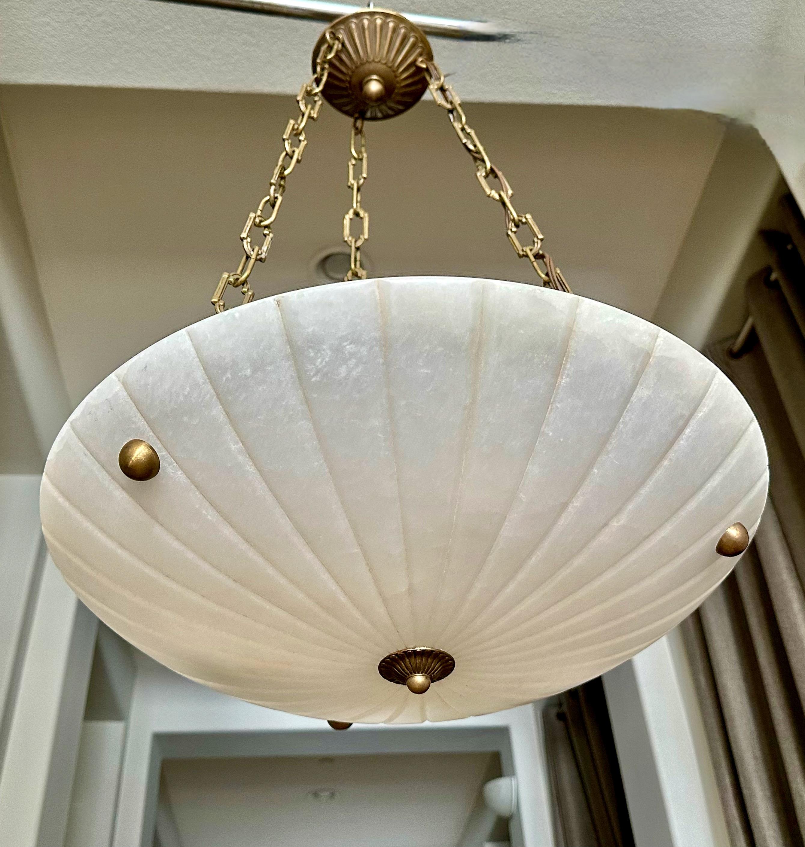 Ottone Directoire Style French Alabaster Pendant Chandelier in vendita