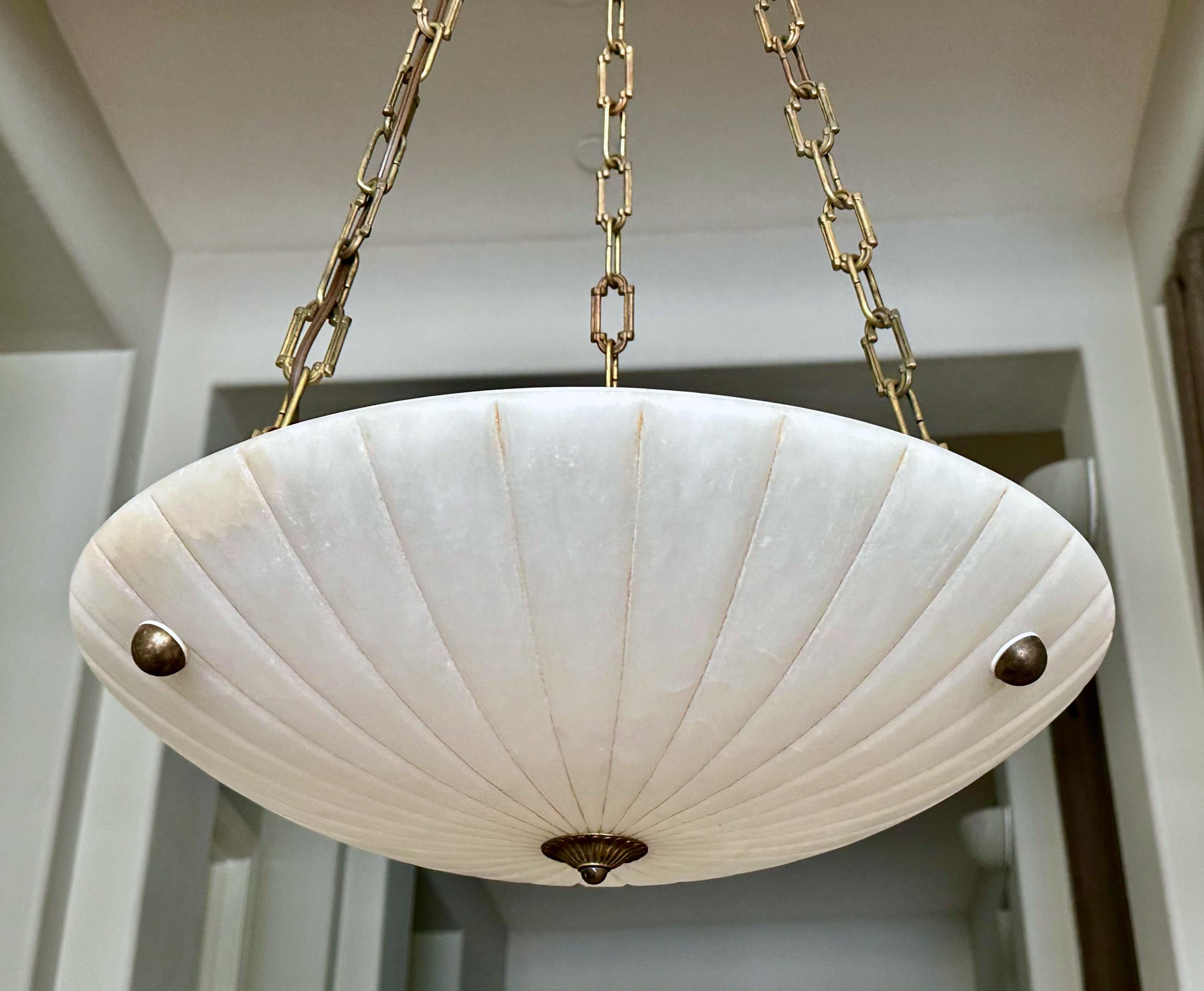 Lampadario a sospensione in alabastro francese in stile Directoire in vendita 2