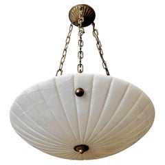 Lustre à pendentifs en albâtre de style Directoire