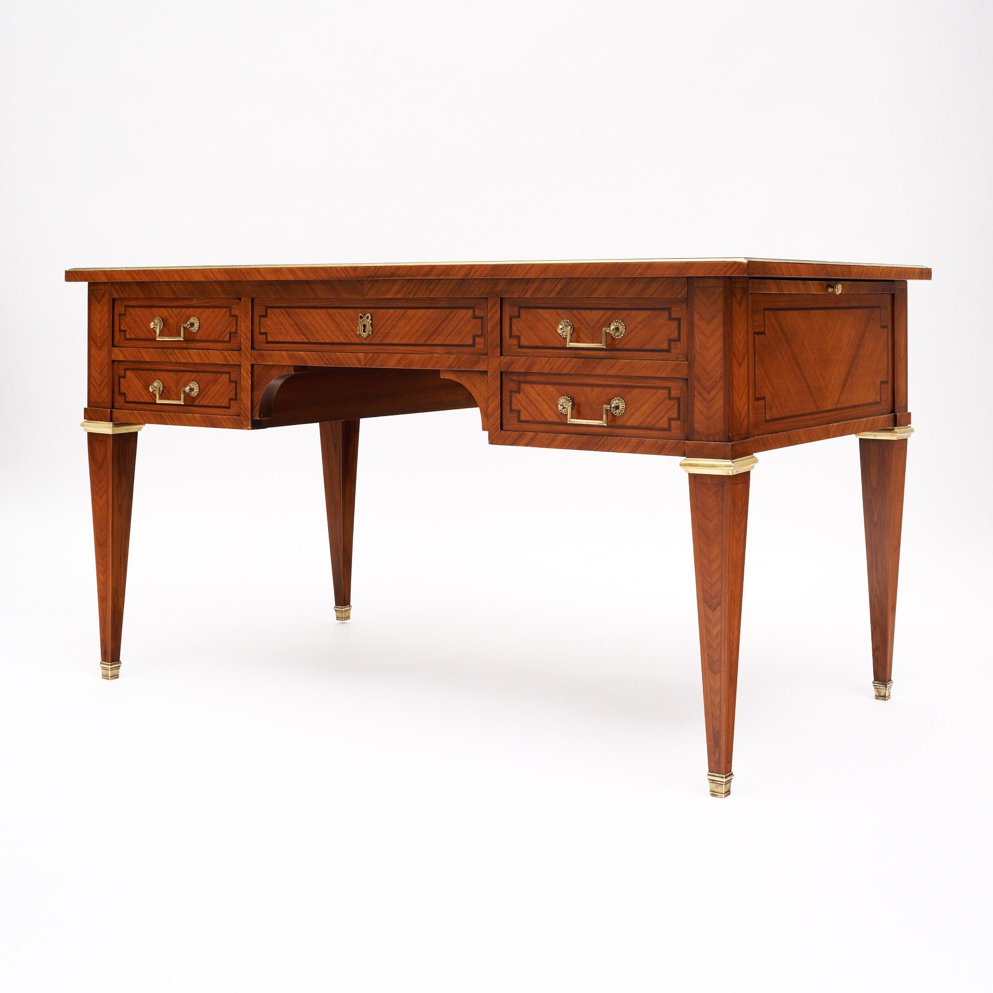 Antiker französischer Schreibtisch im Directoire-Stil im Angebot 3