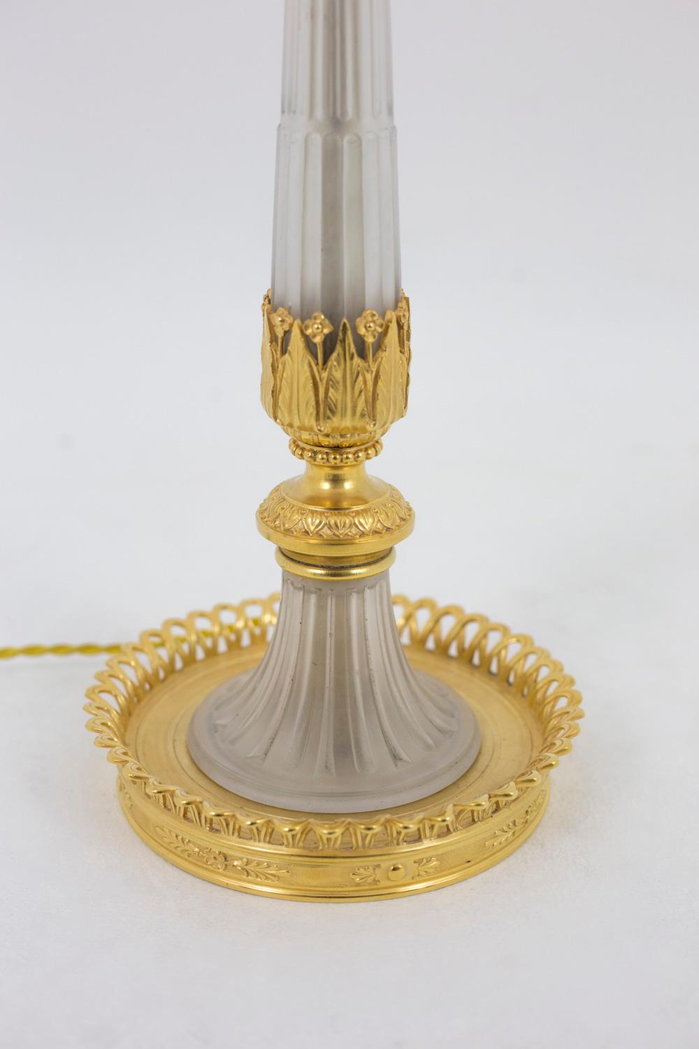 Lampe de style directoire en verre et bronze doré:: années 1950 Bon état - En vente à Saint-Ouen, FR