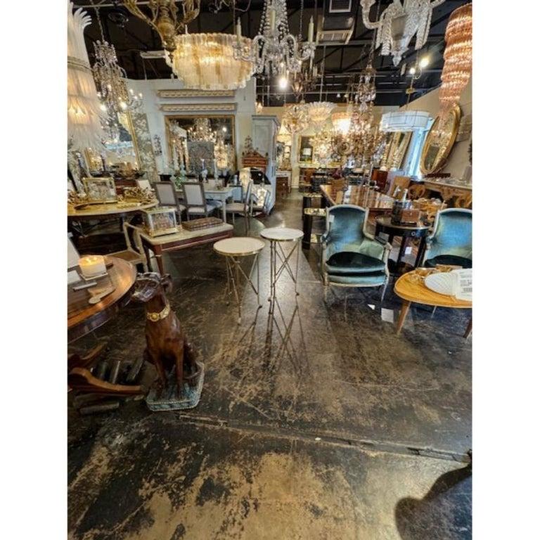 Tables en marbre et bronze doré de style Directoire en vente 2