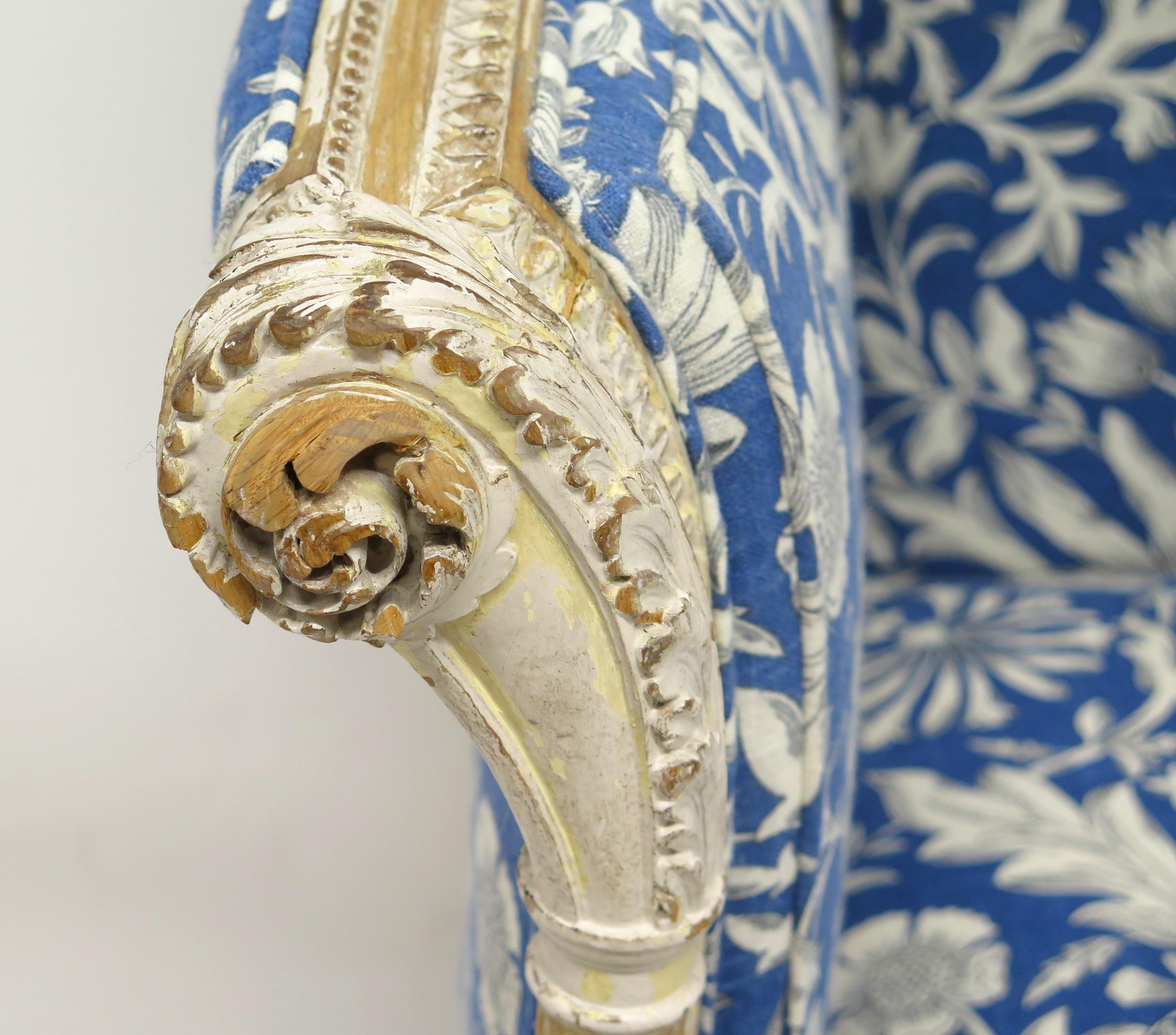 Canapé de style Directoire avec cadre sculpté et peint en vente 2