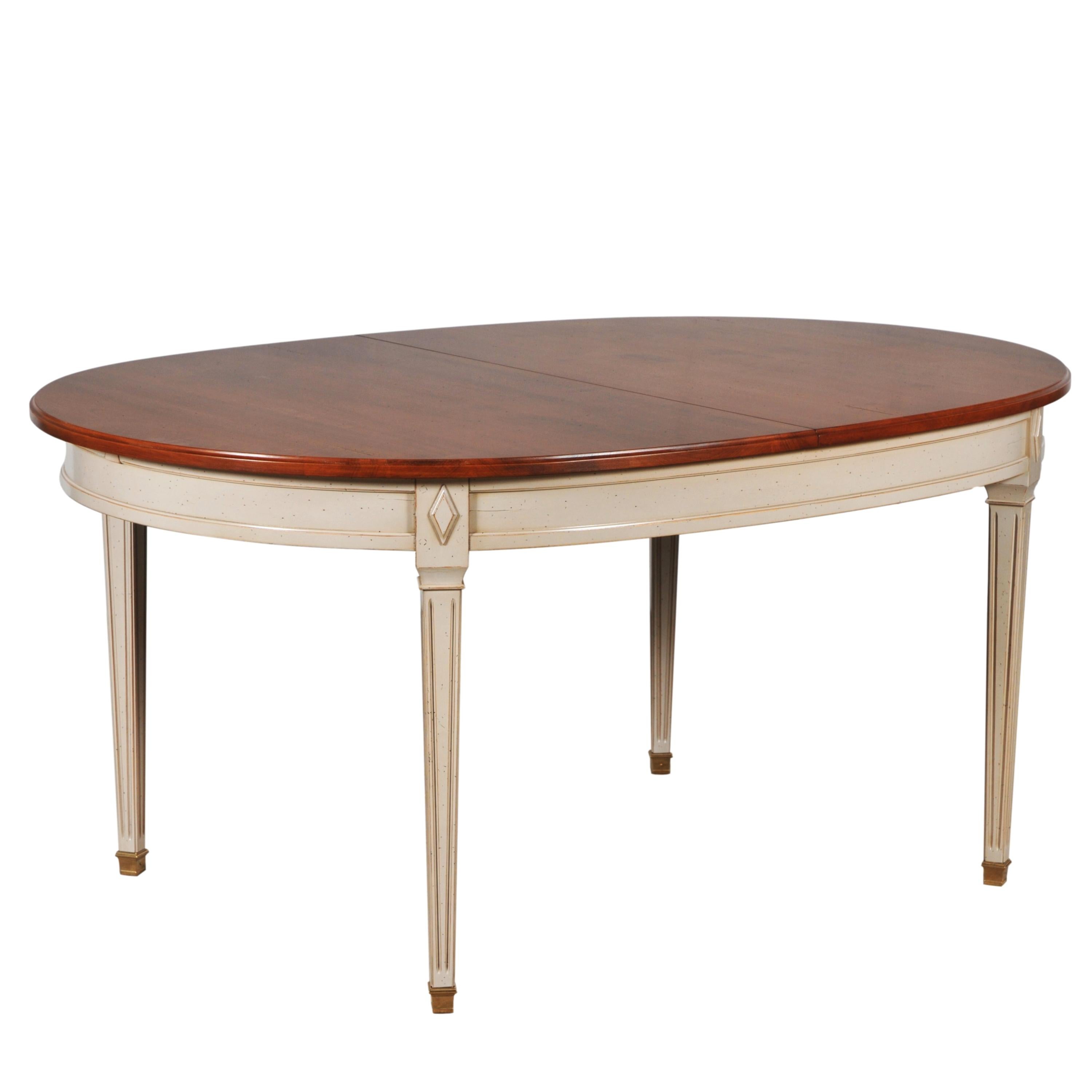 Ovaler Tisch im Directoire-Stil aus Kirschholz mit 2 Verlängerungen, aus Frankreich (Holz) im Angebot