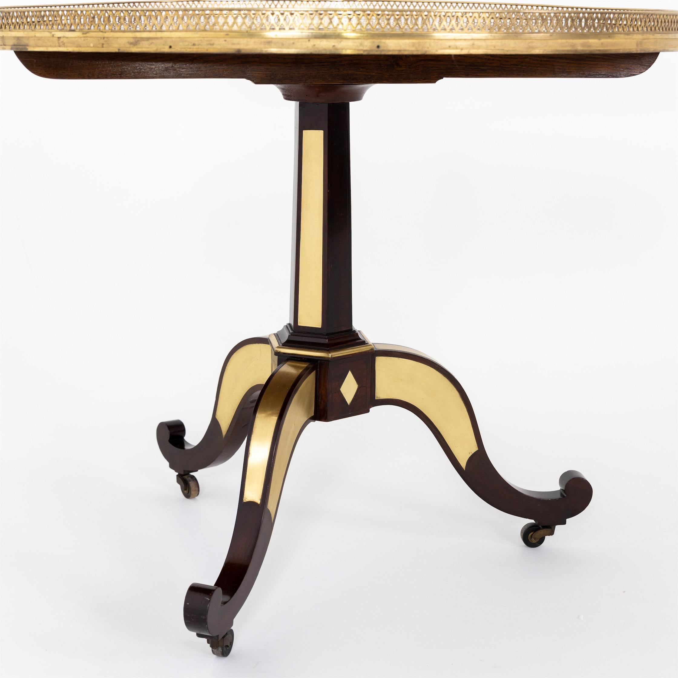 Directoire Table, France, Late 18th Century In Good Condition In Greding, DE