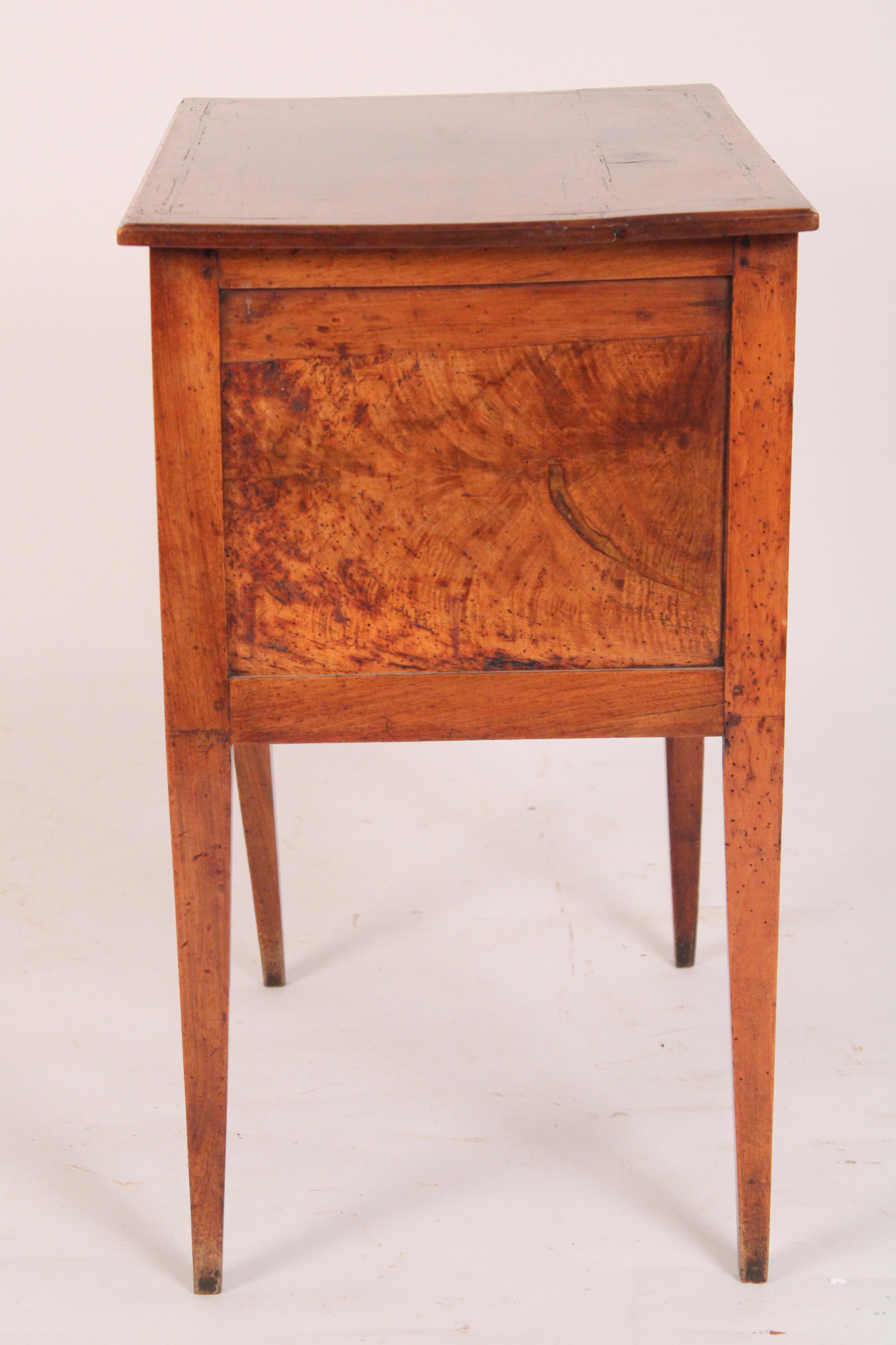 Directoire Walnut End Table In Good Condition For Sale In Laguna Beach, CA