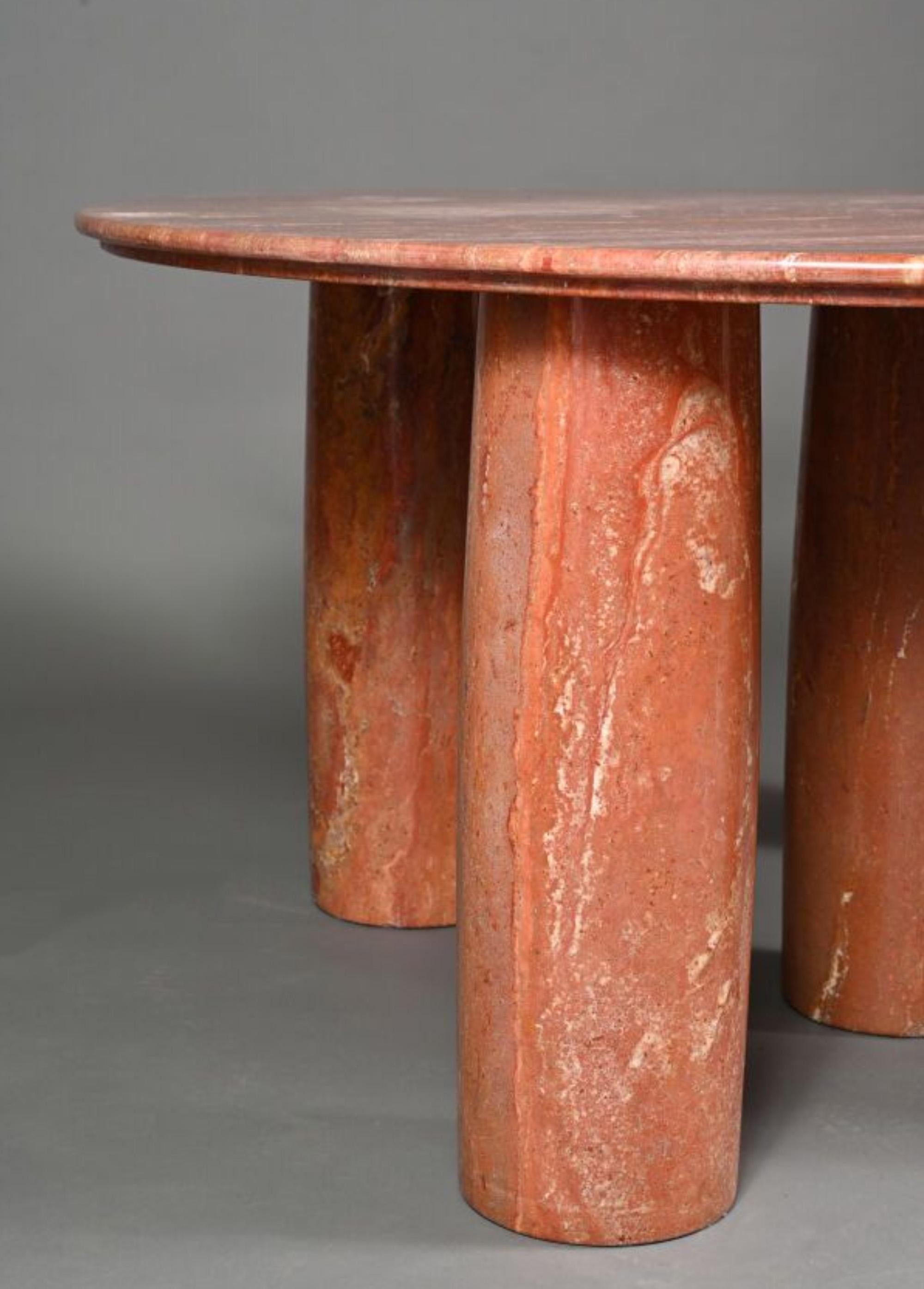 Table de salle à manger en travertin rouge IL COLONNATO par Mario Bellini Ed. Cassina 1970 Bon état - En vente à Renens, CH