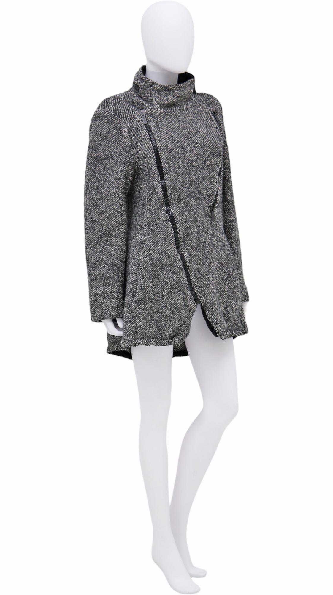 Dirk Bikkembergs F/W 2003 Veste asymétrique zippée en laine grise en vente 1