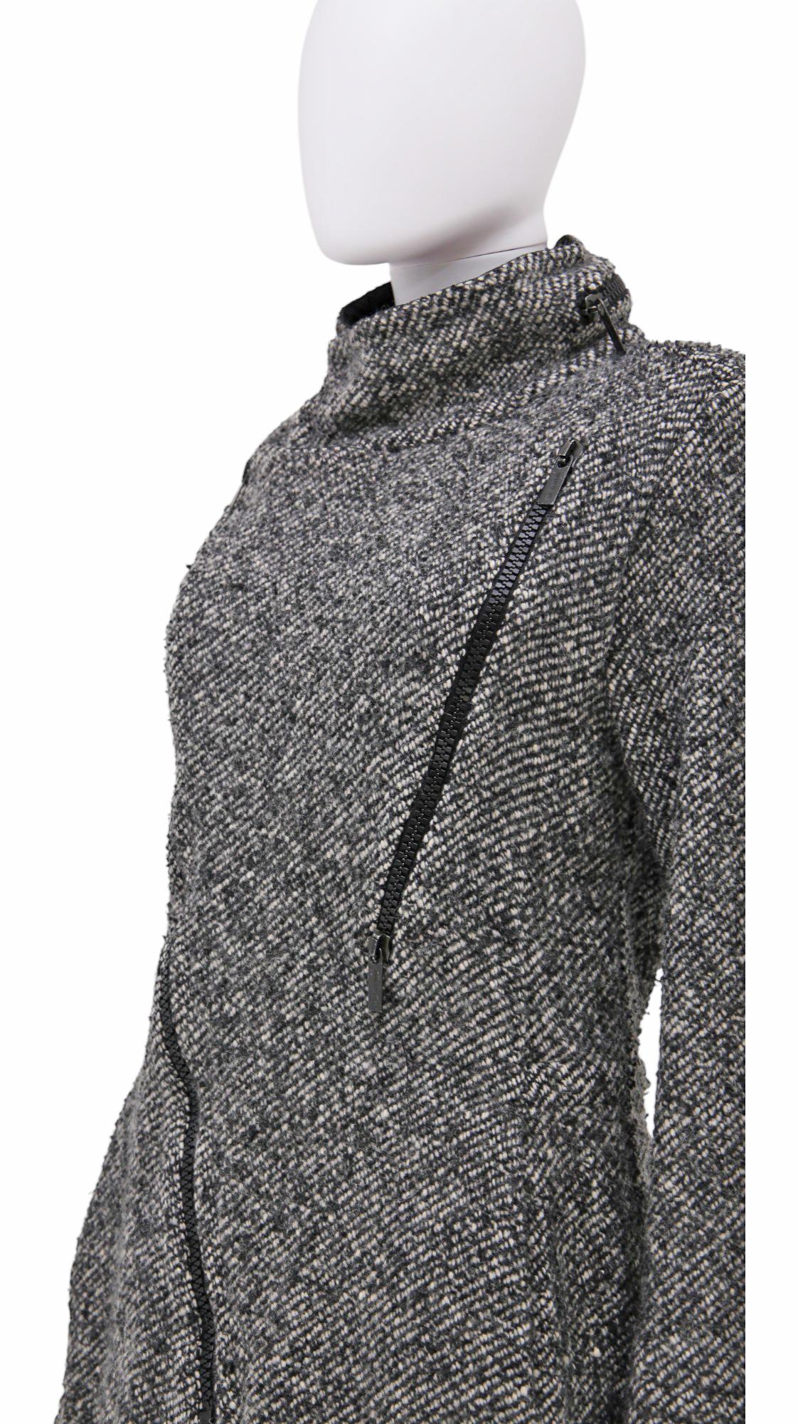 Dirk Bikkembergs F/W 2003 Veste asymétrique zippée en laine grise en vente 2