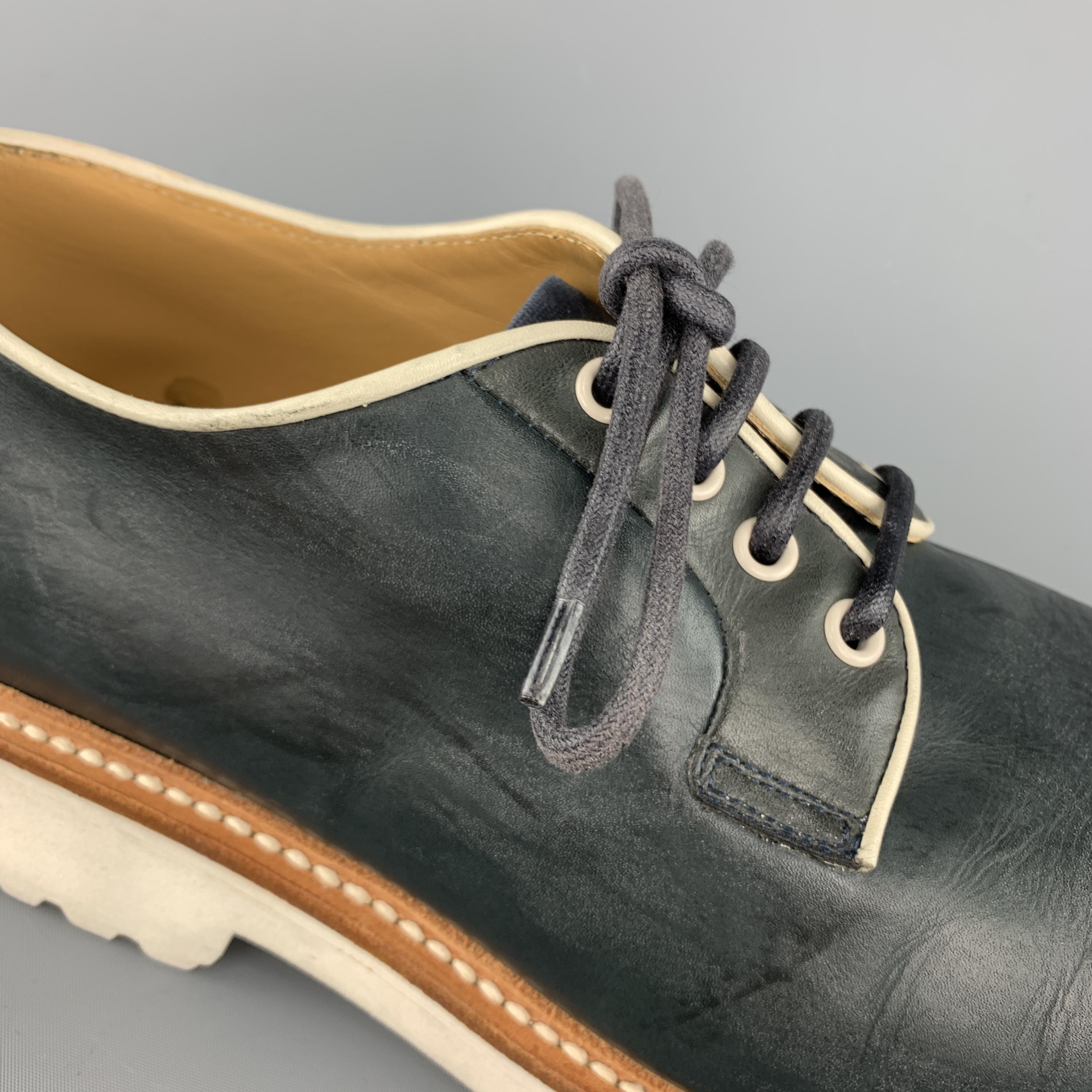 DIRK BIKKEMBERGS Size 11 Navy White Rubber Sole Lace Up In Good Condition In San Francisco, CA