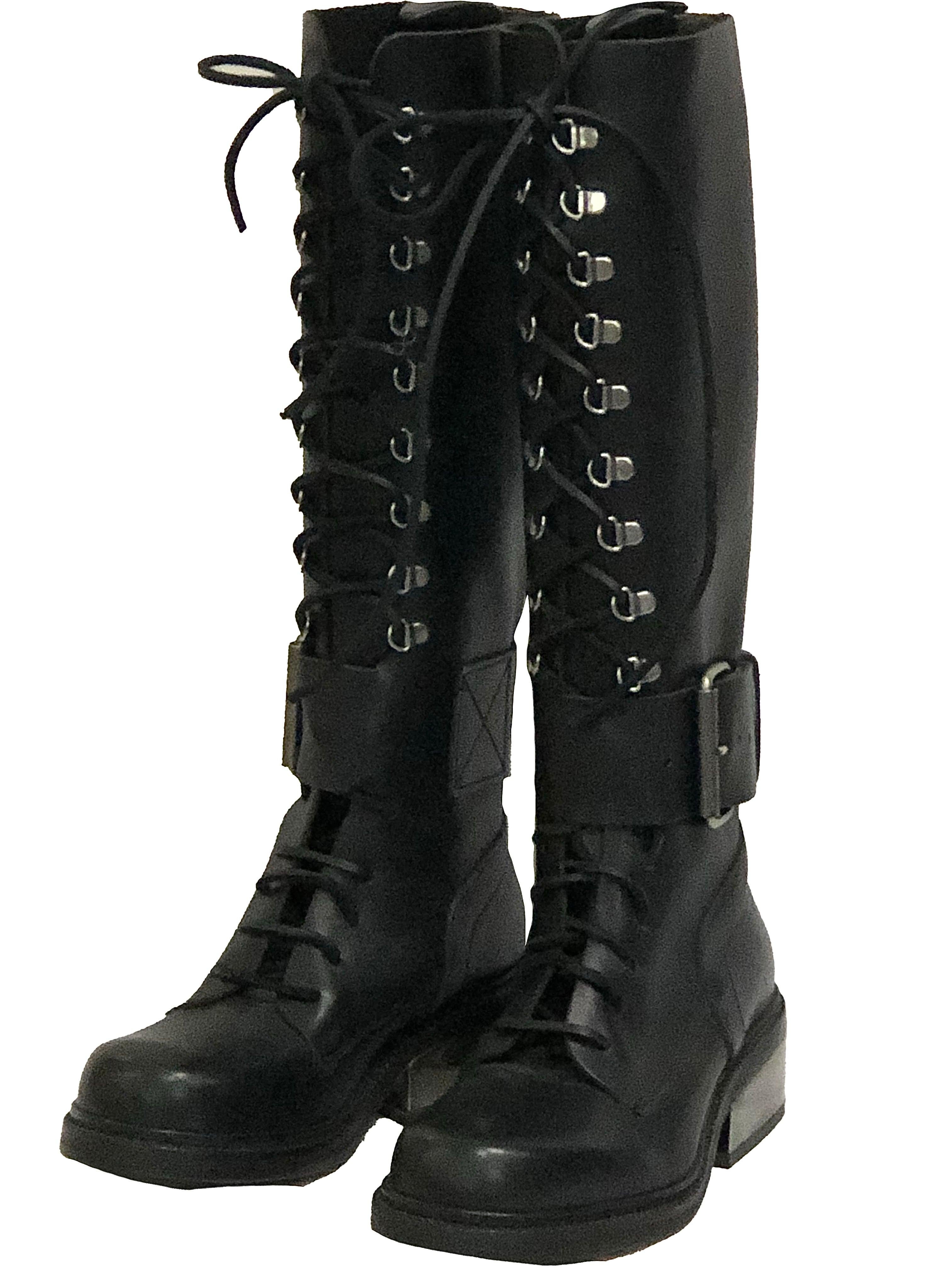 Statement-Stiefel des belgischen Designers Dirk Bikkemberg aus den 1990er Jahren. Hoher schwarzer Arbeitsstiefel aus Leder mit  breite Schnalle am Knöchel. Chromabdeckung an der Ferse. In nie getragenem Zustand. Super atemberaubendes Stück für