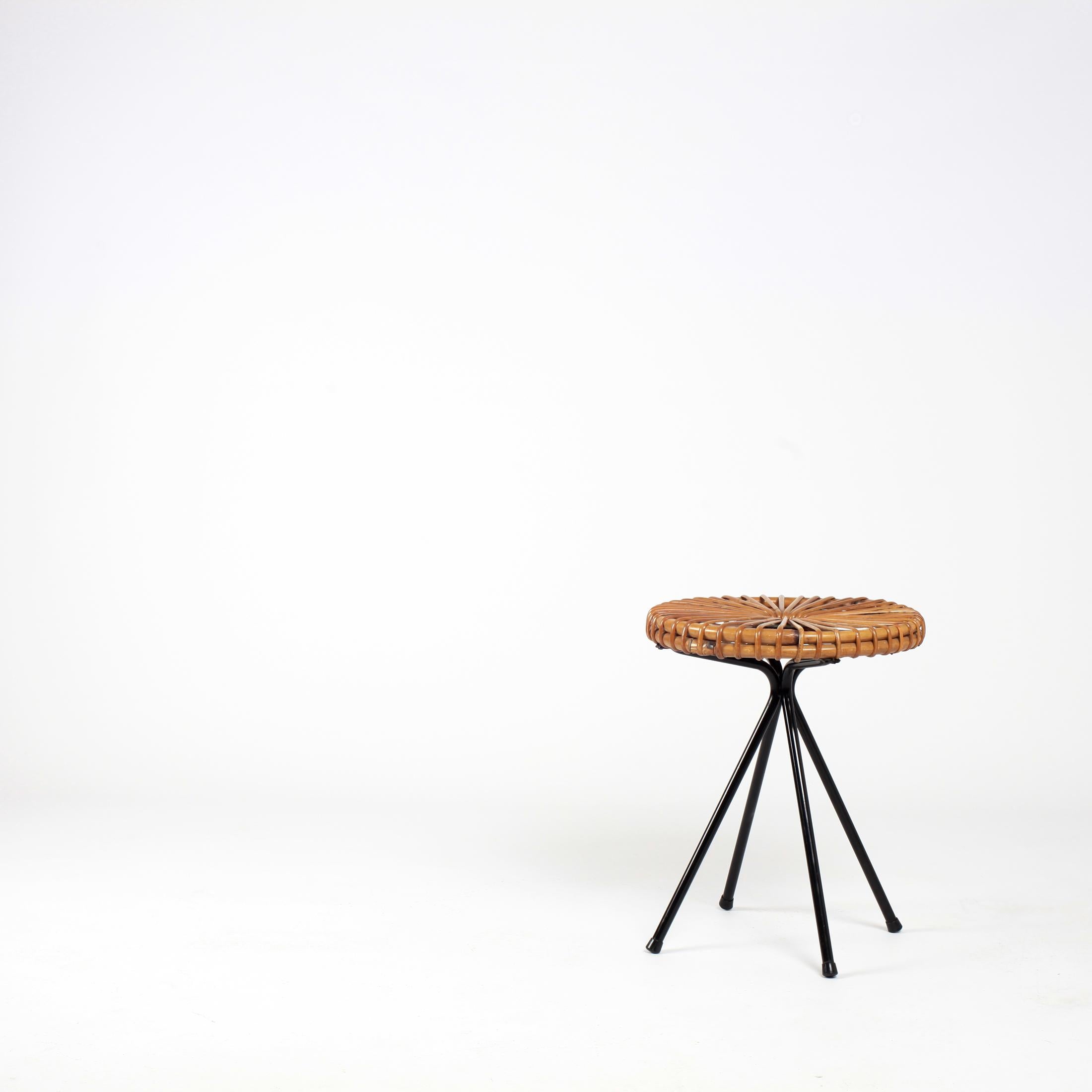 Rattan stool designed by Dirk Van Sliedrecht for Jonkers Noordwolde in the 1950s in the Netherlands.
Rattan seat and black metal structure.
The stool is in a very good vintage condition.

 