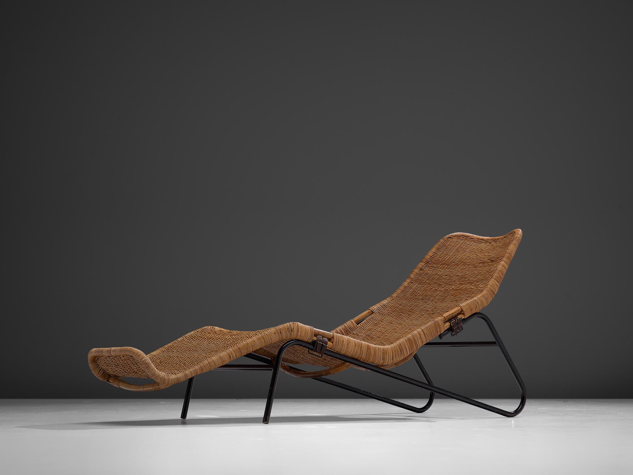 Dirk van Sliedregt Rattan Chaise Longue (Moderne der Mitte des Jahrhunderts)