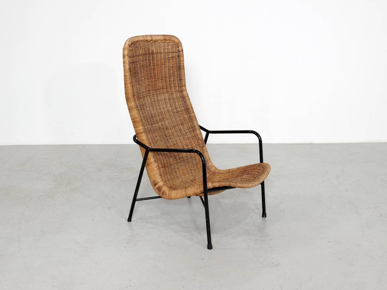 Dirk Van Sliedregt Rattan Easy Chair Model 514A Made in 1952 In Good Condition For Sale In 's Heer Arendskerke, NL