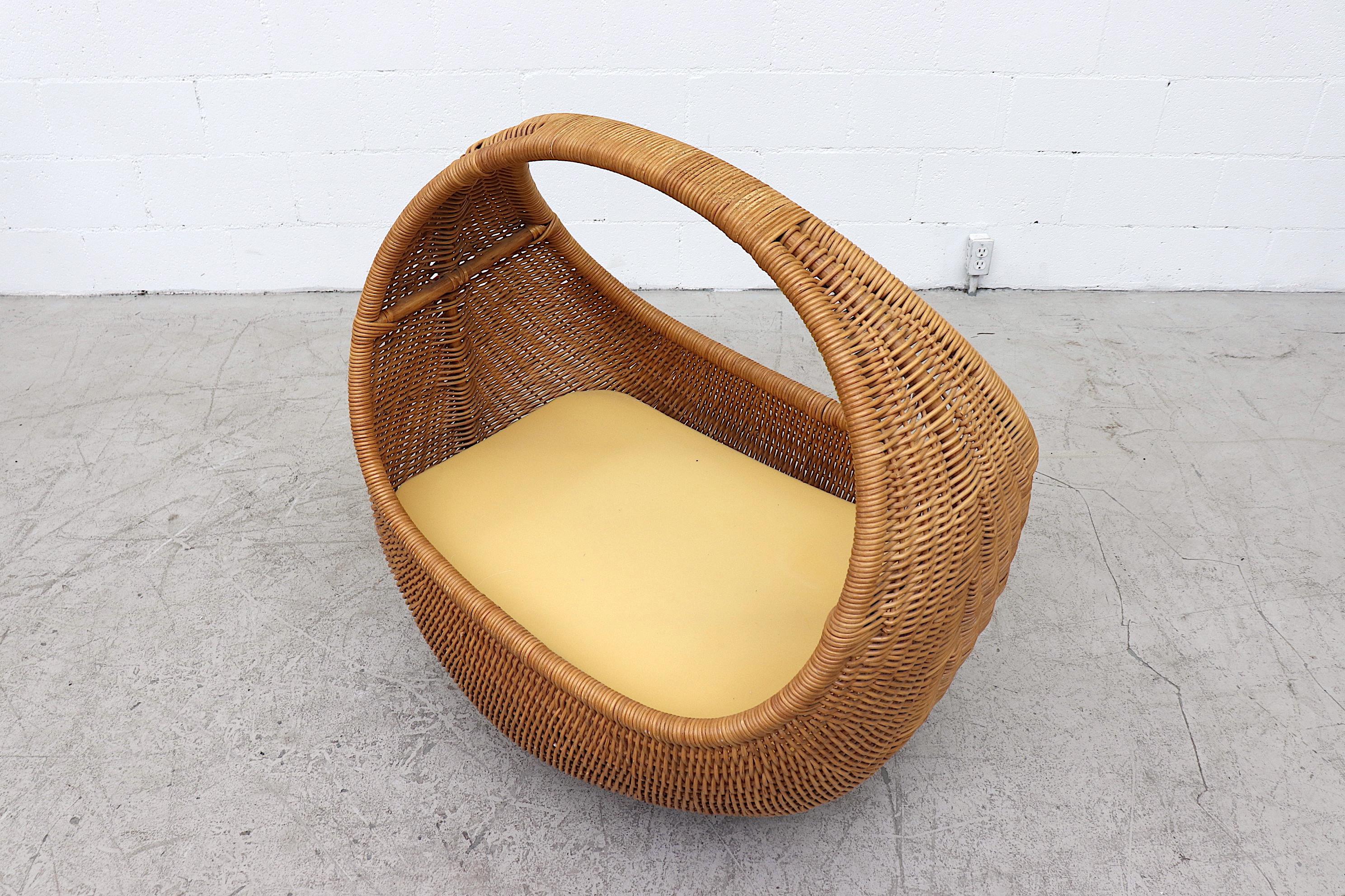Dirk Van Sliedregt Style Baby or Pet Bassinet 4