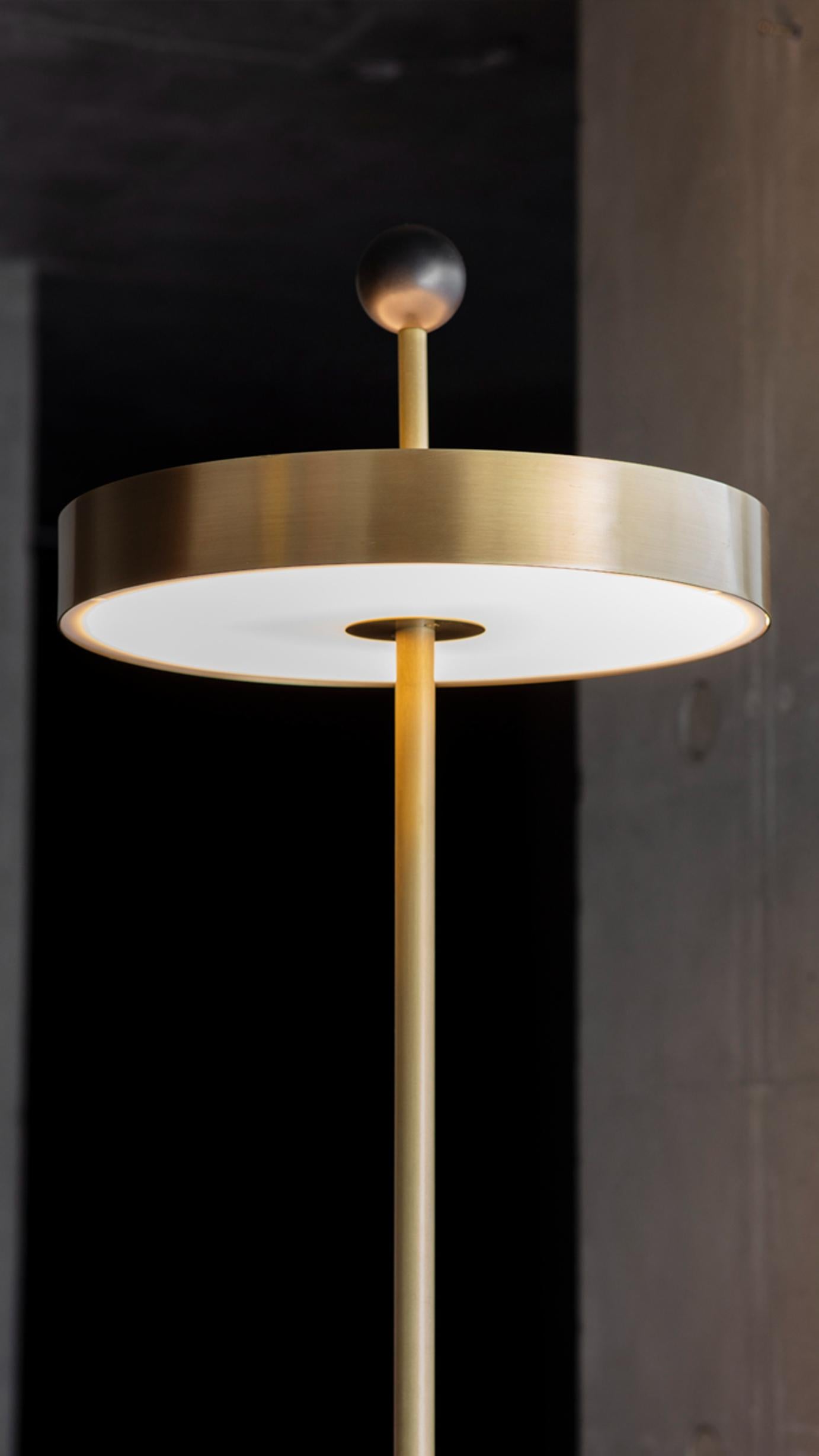 Disc and Ball Floor Lamp by Square in Circle In New Condition For Sale In Geneve, CH