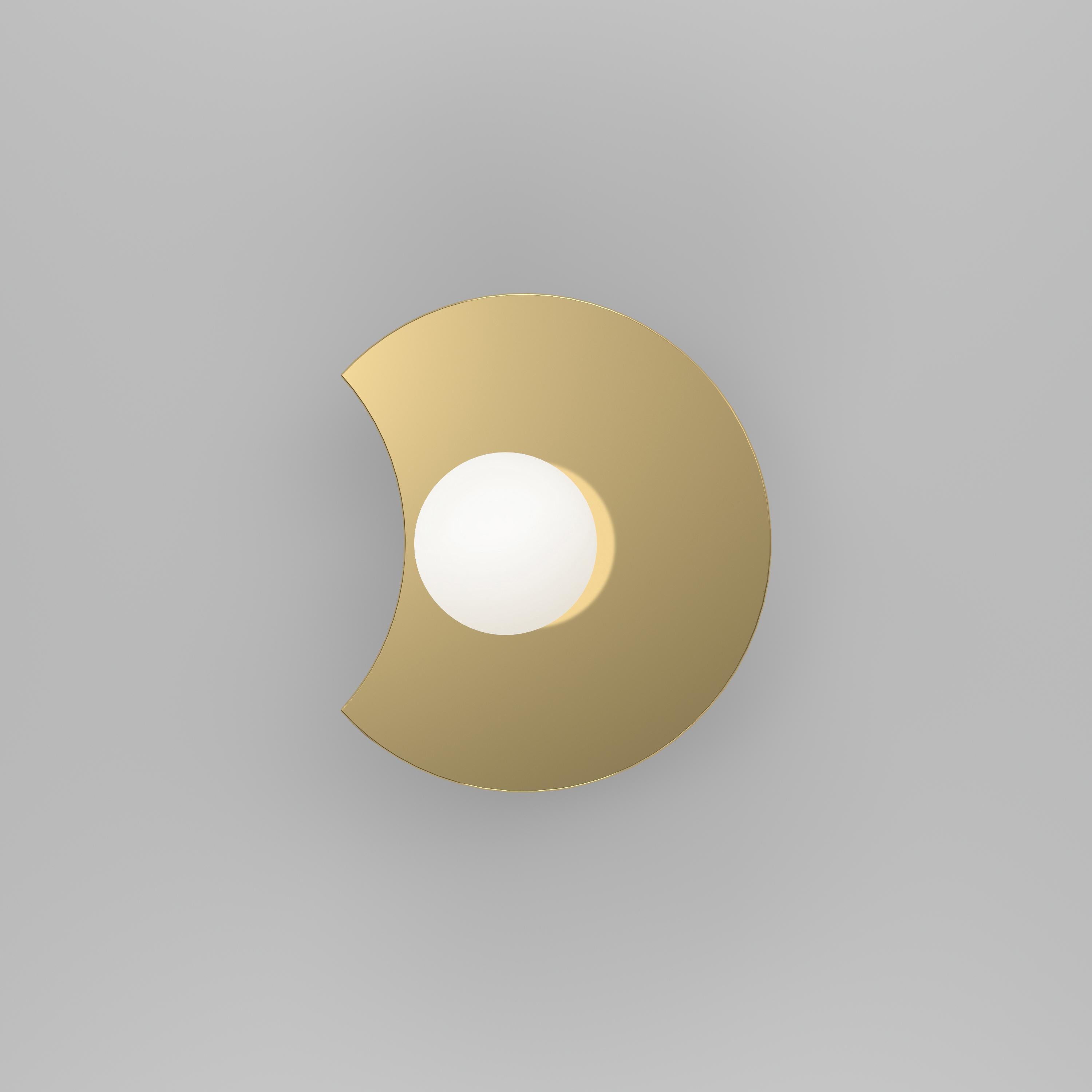 Metallo Lampada da parete a disco e sfera intersecante di Atelier Ati in vendita