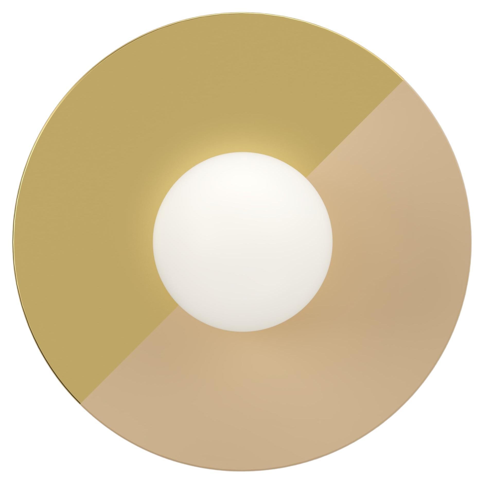 Applique murale en laiton semi-colore Disc And Sphere de l'Atelier Areti