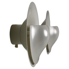 Wandleuchten aus Metall