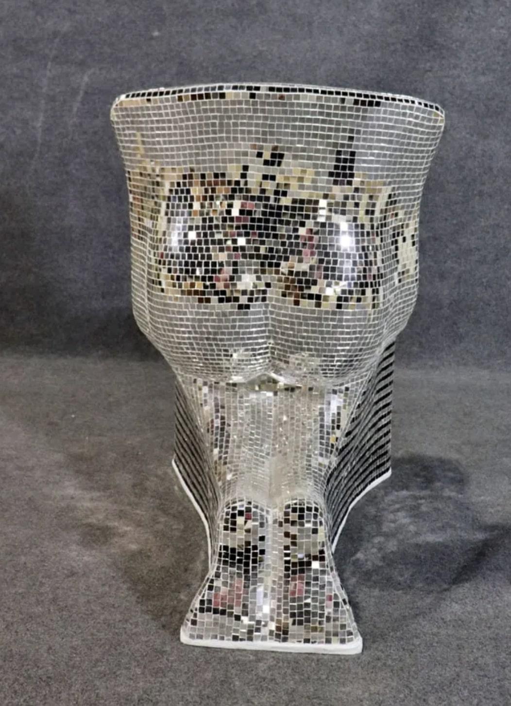 Geformter Stuhl 'Disco Ball' (20. Jahrhundert)