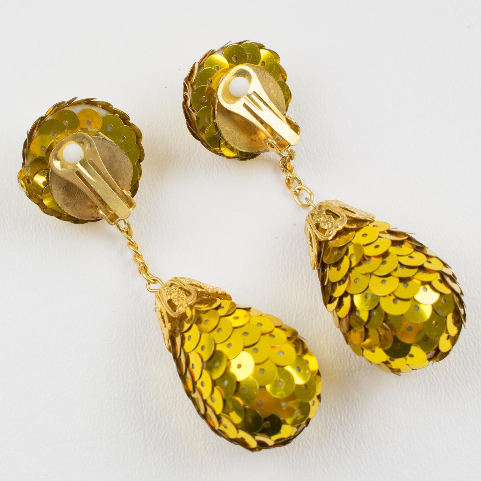 Disco Balls Dangle Clip Earrings with Yellow Sequin In Good Condition For Sale In Atlanta, GA
