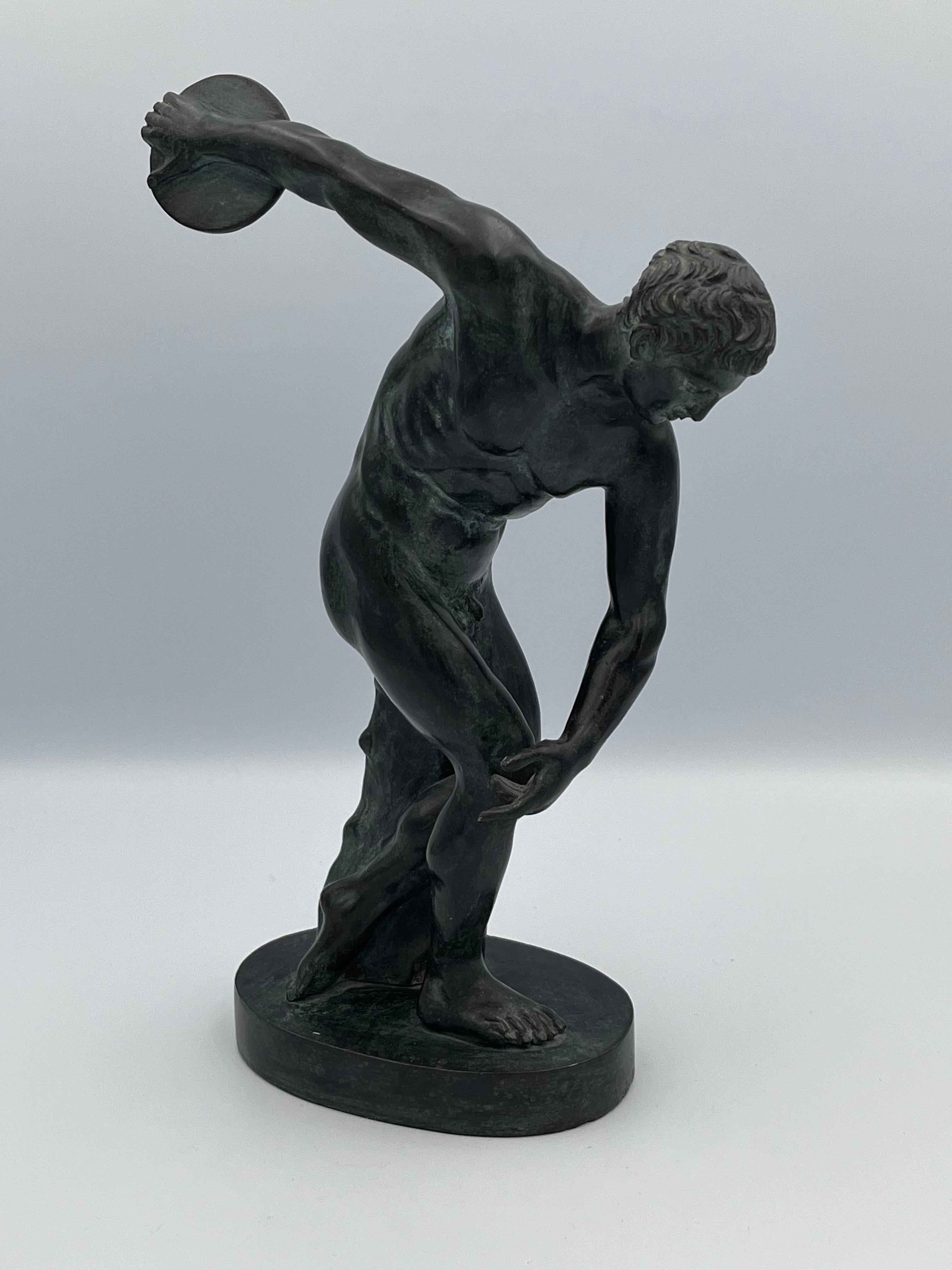 Discobolus Diskuswerfer Classic Bronze-Skulptur (Klassisch-griechisch) im Angebot