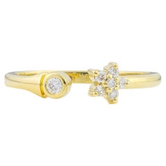 Disconnected Small Stackable Ring 18Kt Gold with Flower Shaped Cluster Diamonds