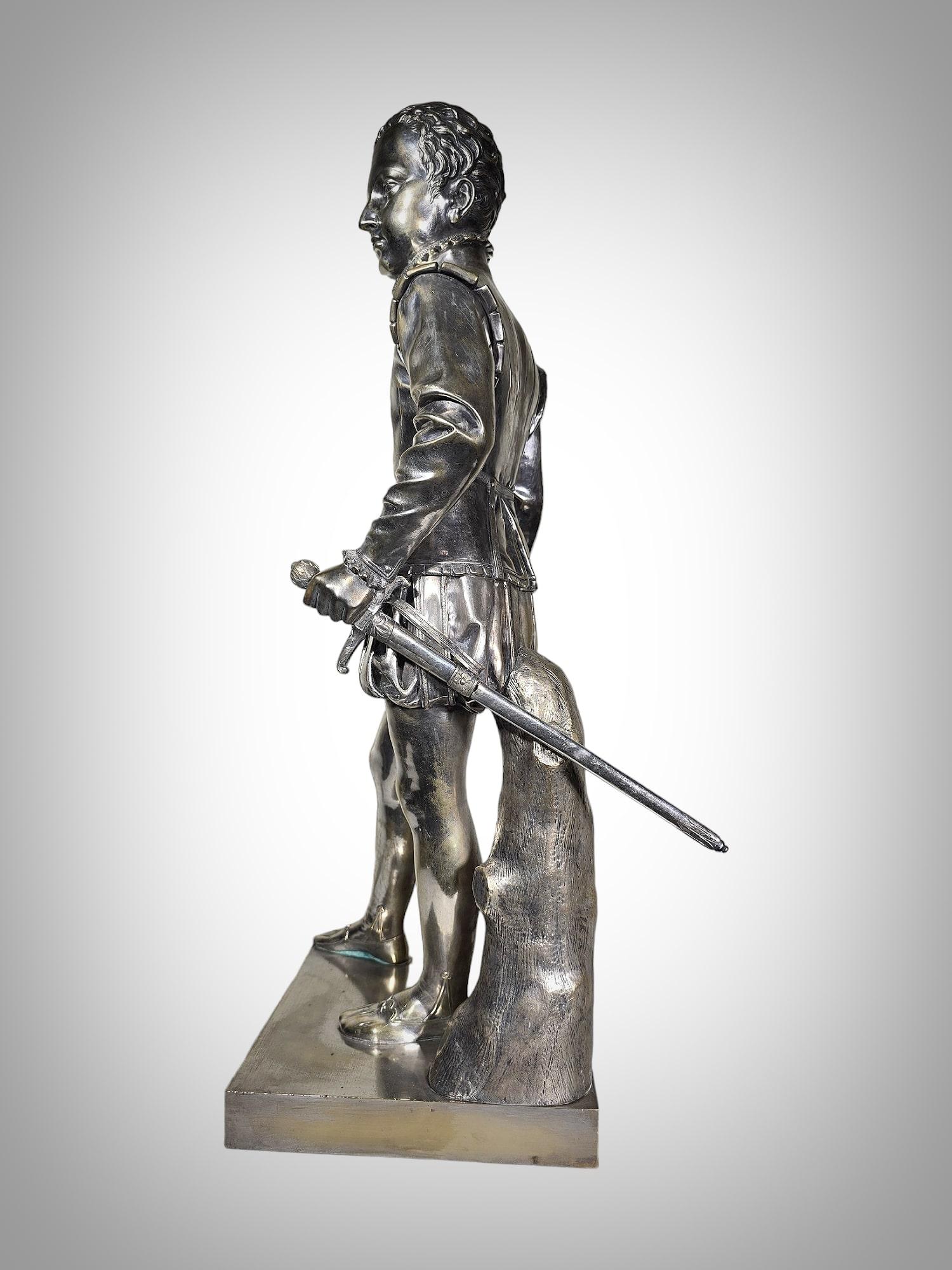  Discover the majesty of the King of France, Henry IV, with this Sculpture For Sale 3
