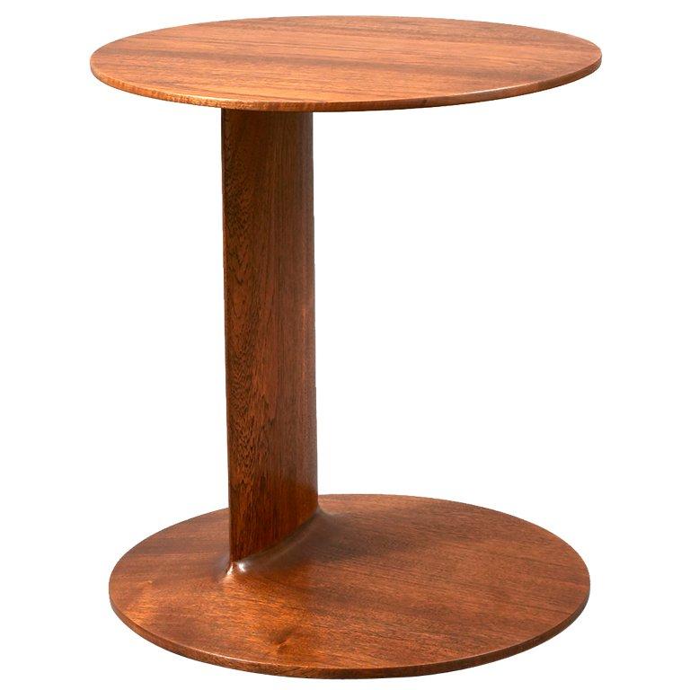 "Discus" Table