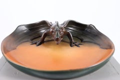 Piatto in ceramica disegnato da Ipsens, realizzato in Danimarca nel 1940