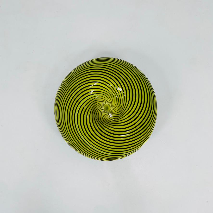 Dish in Murano Glass with Kinetic Pattern, Italy, 1980s 7