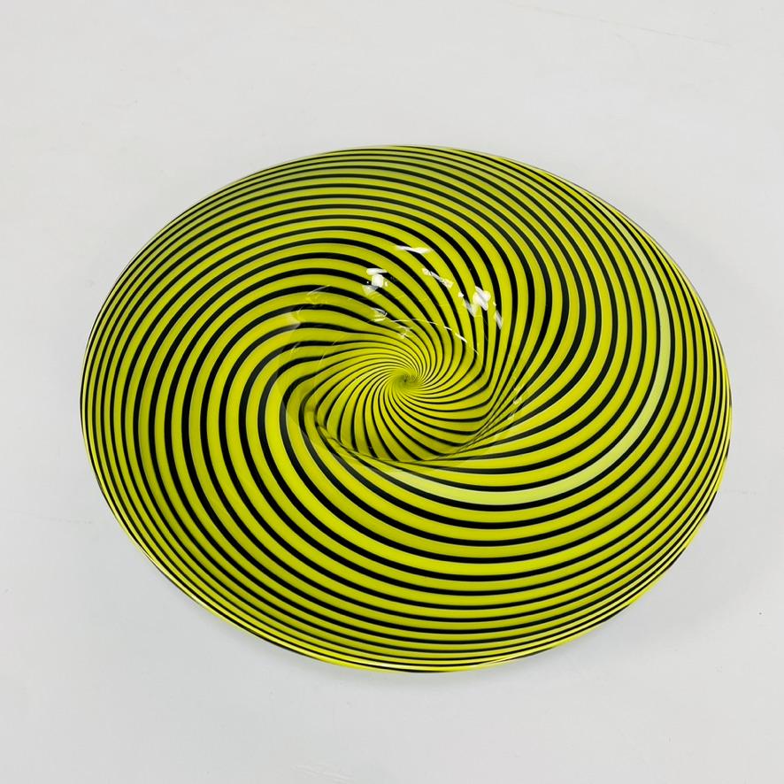 Dish in Murano Glass with Kinetic Pattern, Italy, 1980s 1