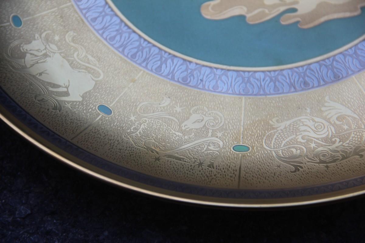 Milieu du XXe siècle Plat en porcelaine pure or avec décorations signes du zodiaque Arte Morbelli Gold en vente
