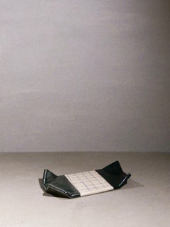 Schale mit Hunde-Ohr-Ecken